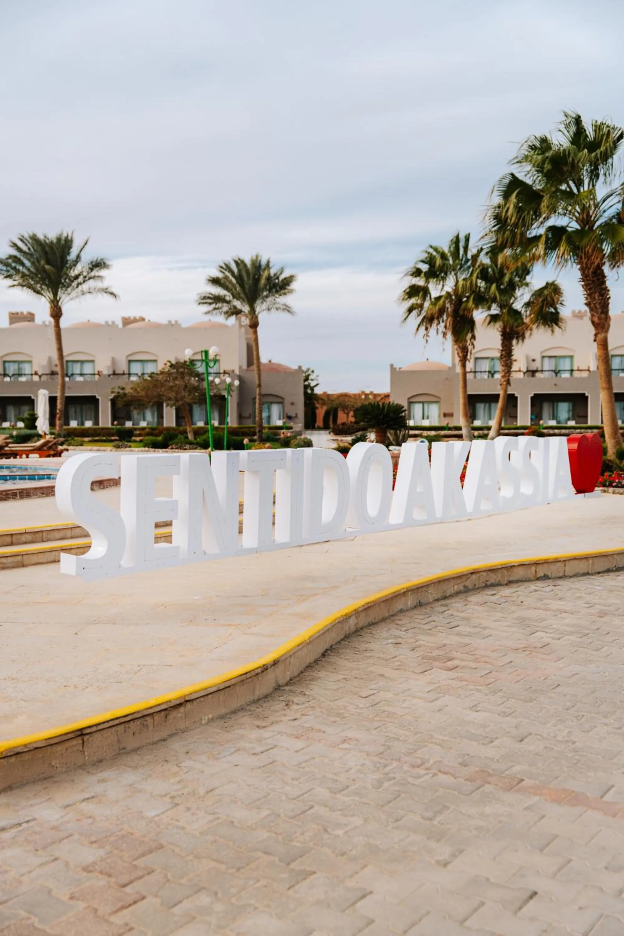 Property building in Sentido Akassia Beach