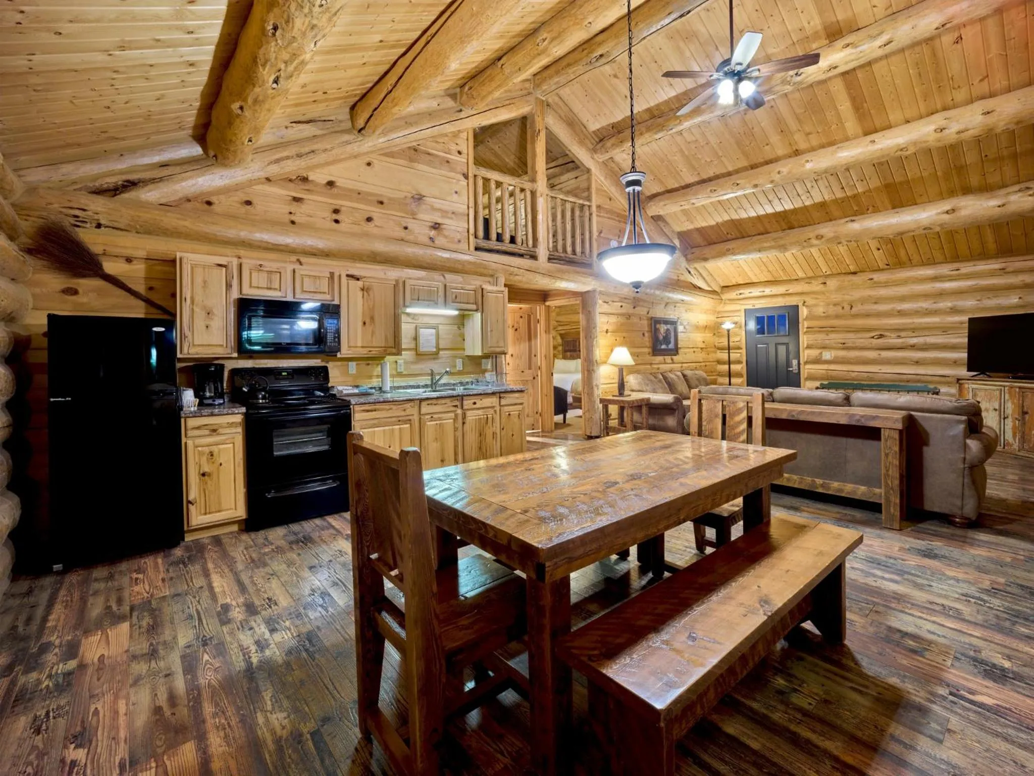 Seating area in Roosevelt Hotel & Cabins - Yellowstone