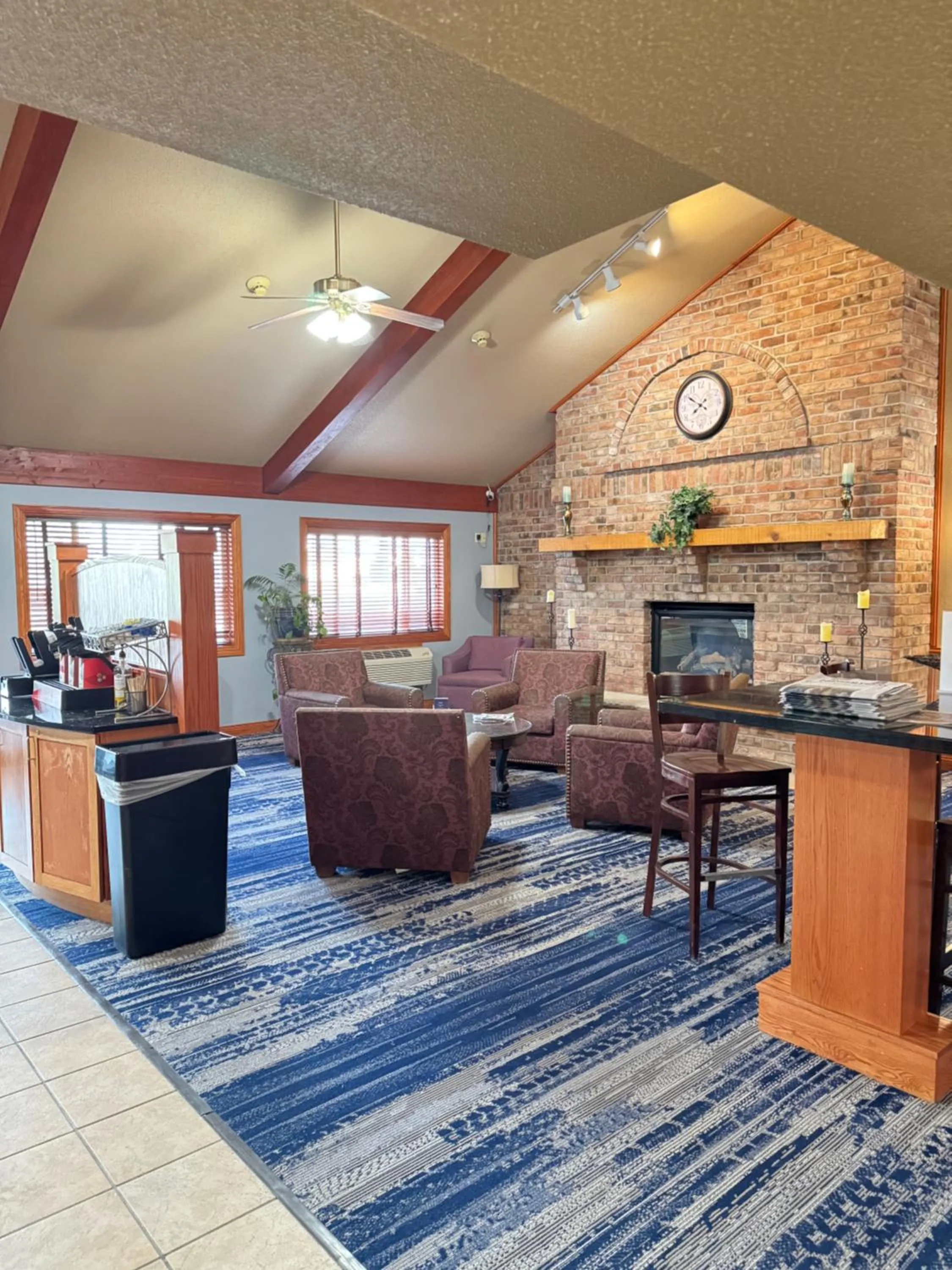 Lobby or reception in AmericInn by Wyndham Baldwin