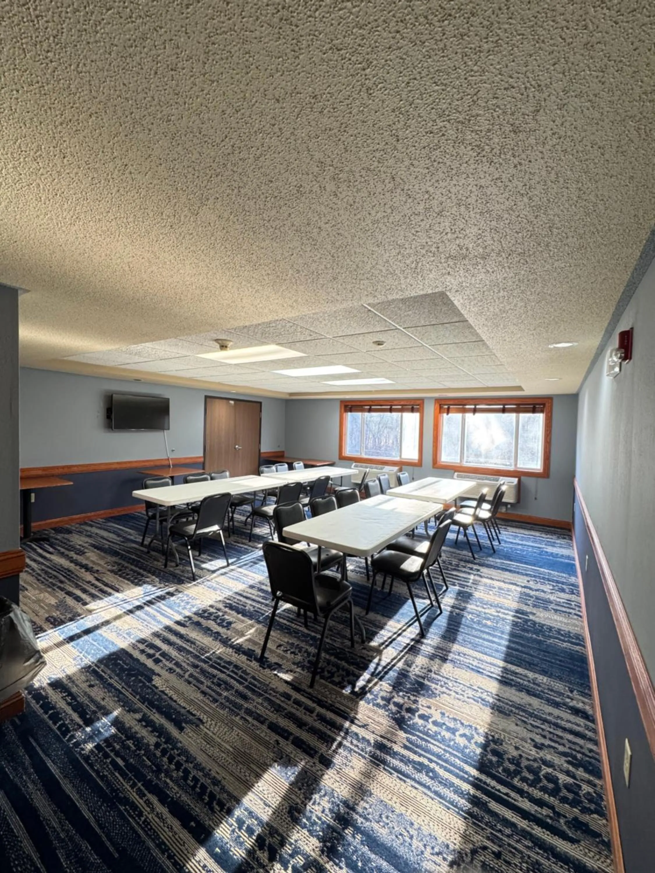 Meeting/conference room in AmericInn by Wyndham Baldwin