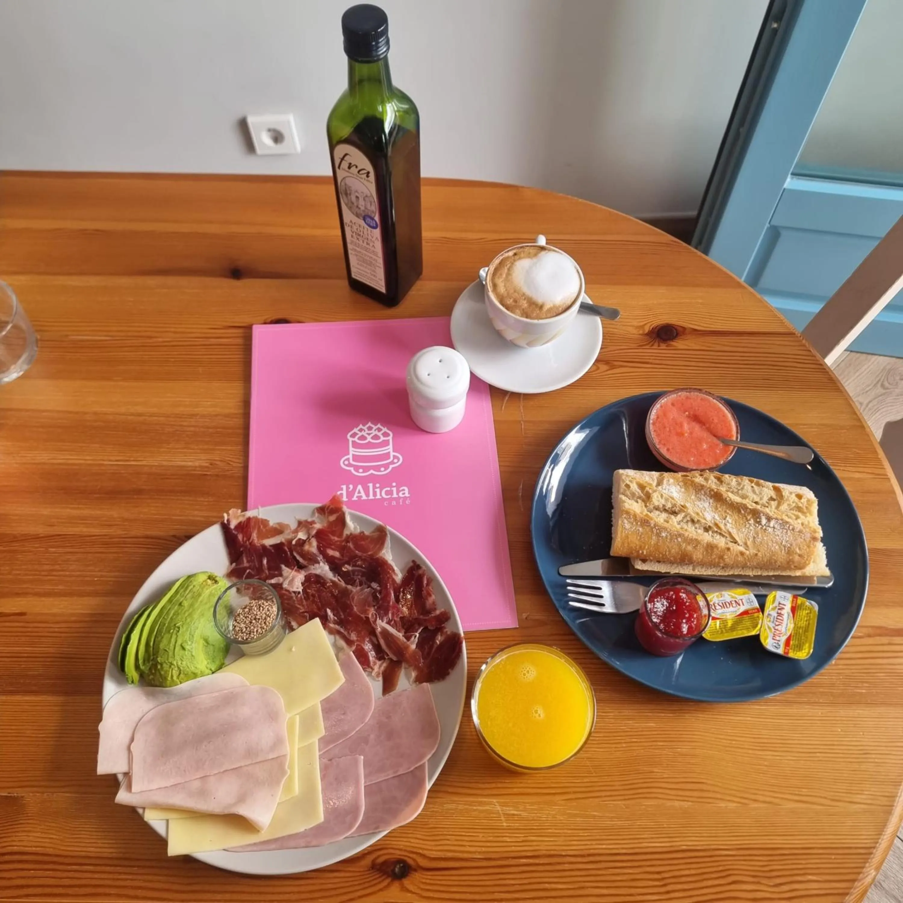 Breakfast in Hotel Boutique La Brisa del Mar