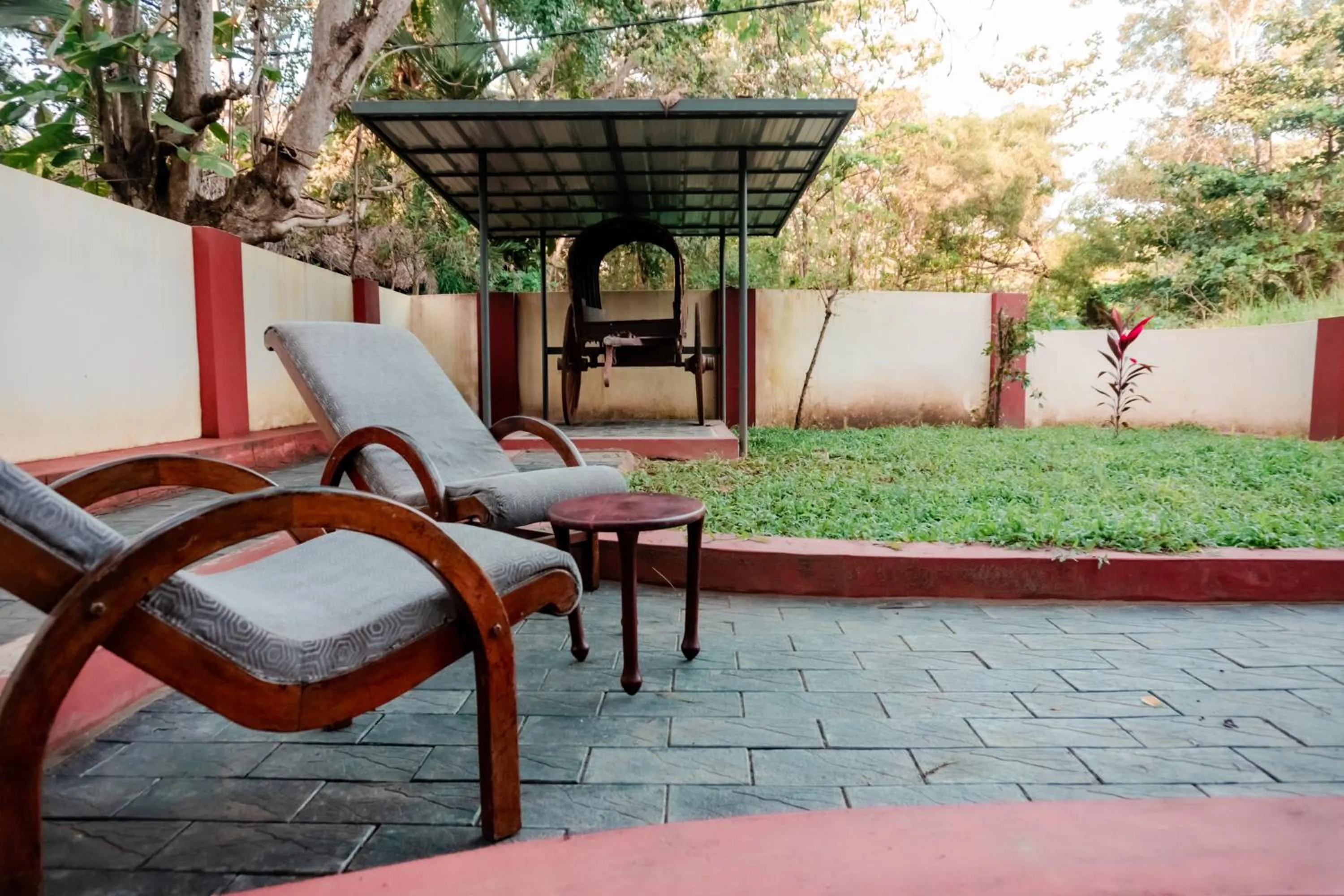 Eden Garden By Cliff Way