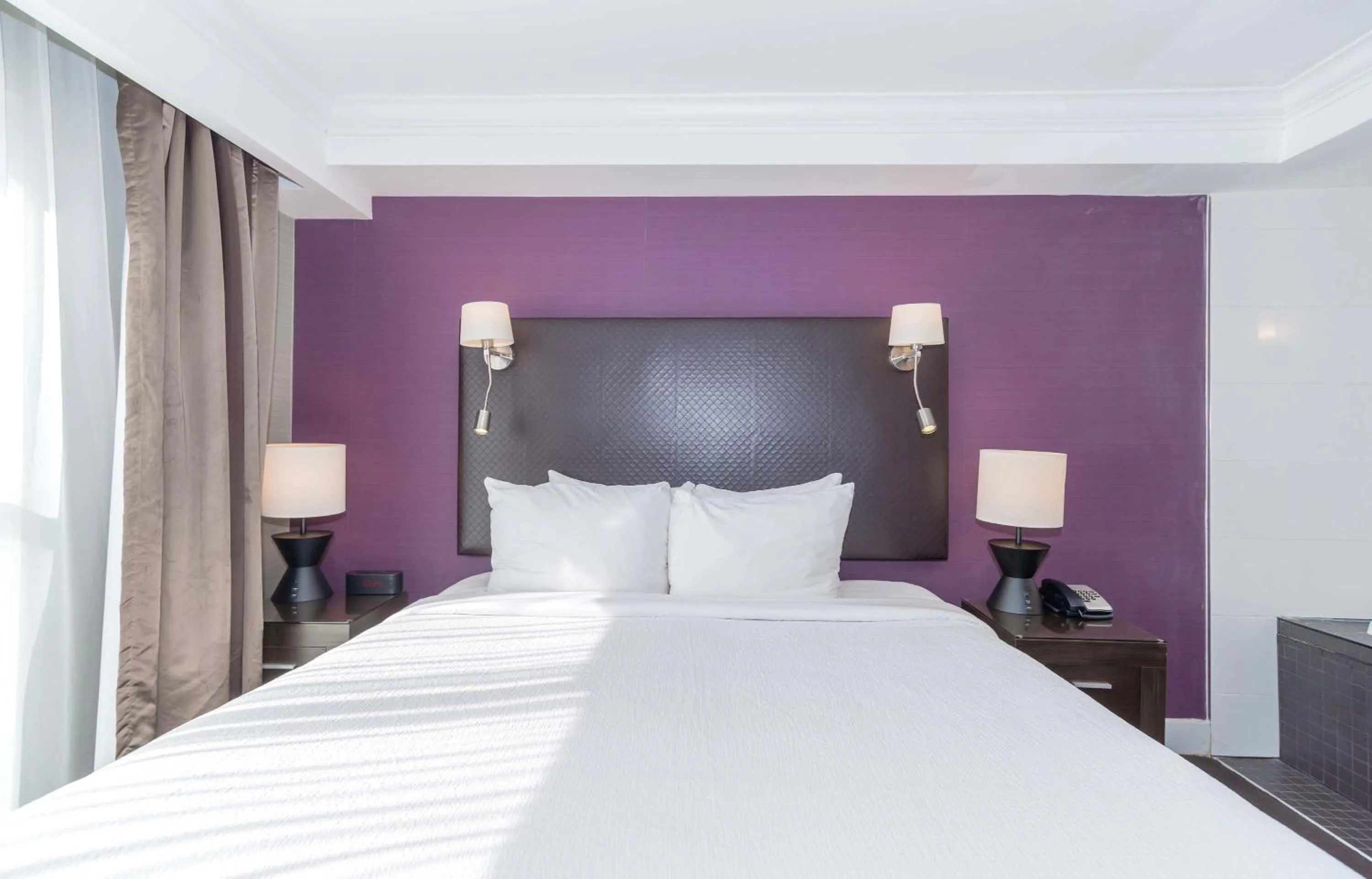 Photo of the whole room, Bed in Sandman Signature Kamloops Hotel