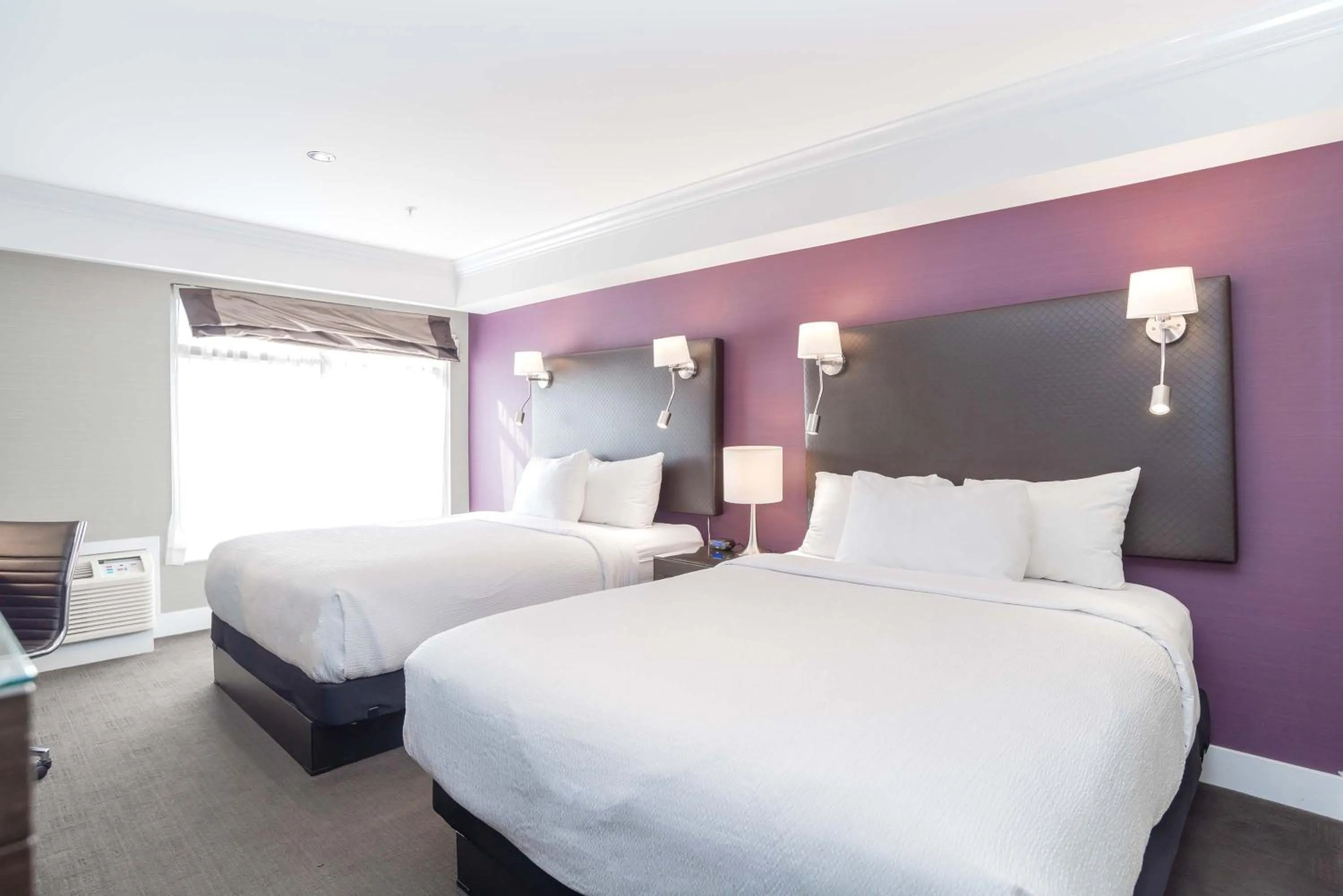 Photo of the whole room, Bed in Sandman Signature Kamloops Hotel