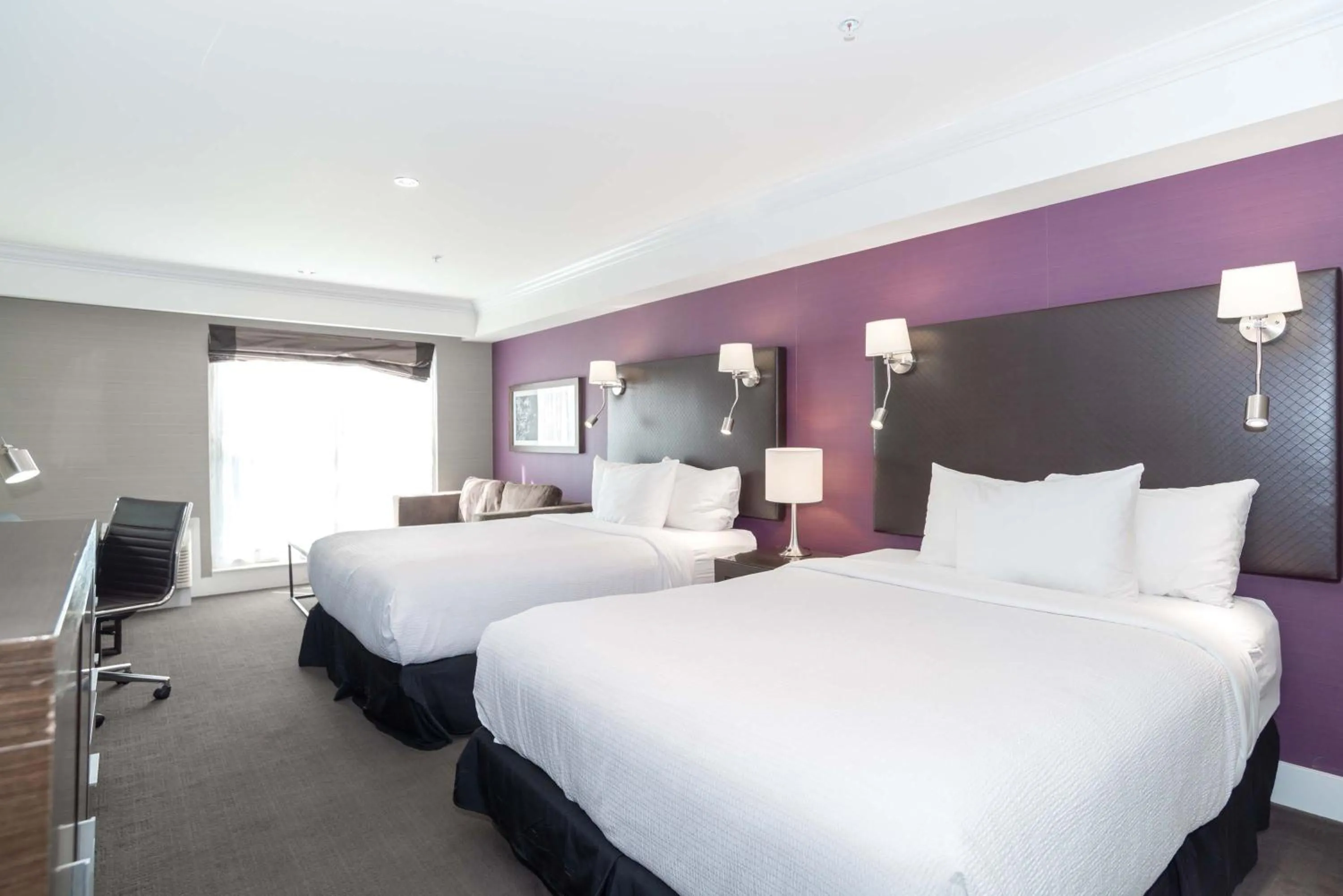 Photo of the whole room, Bed in Sandman Signature Kamloops Hotel