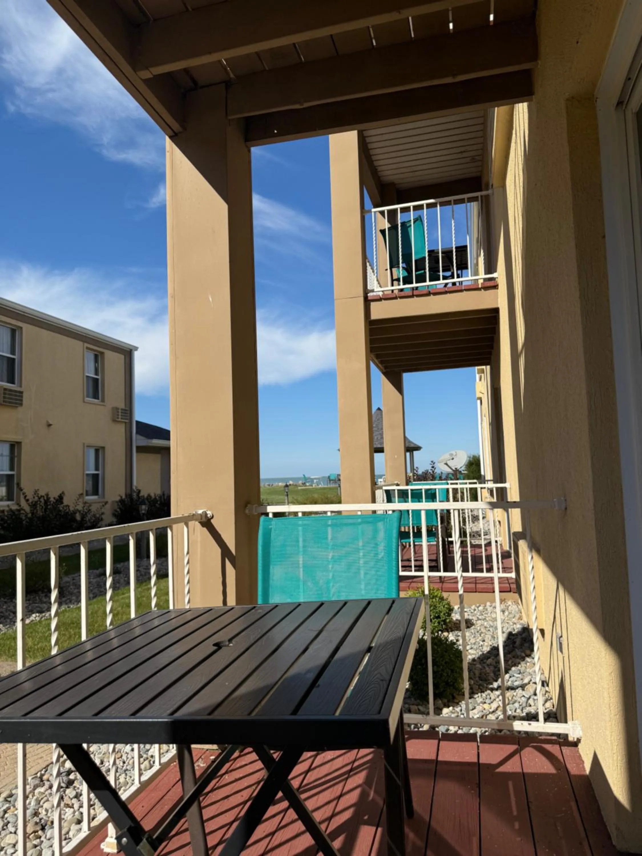 Clinton Inn & Suites