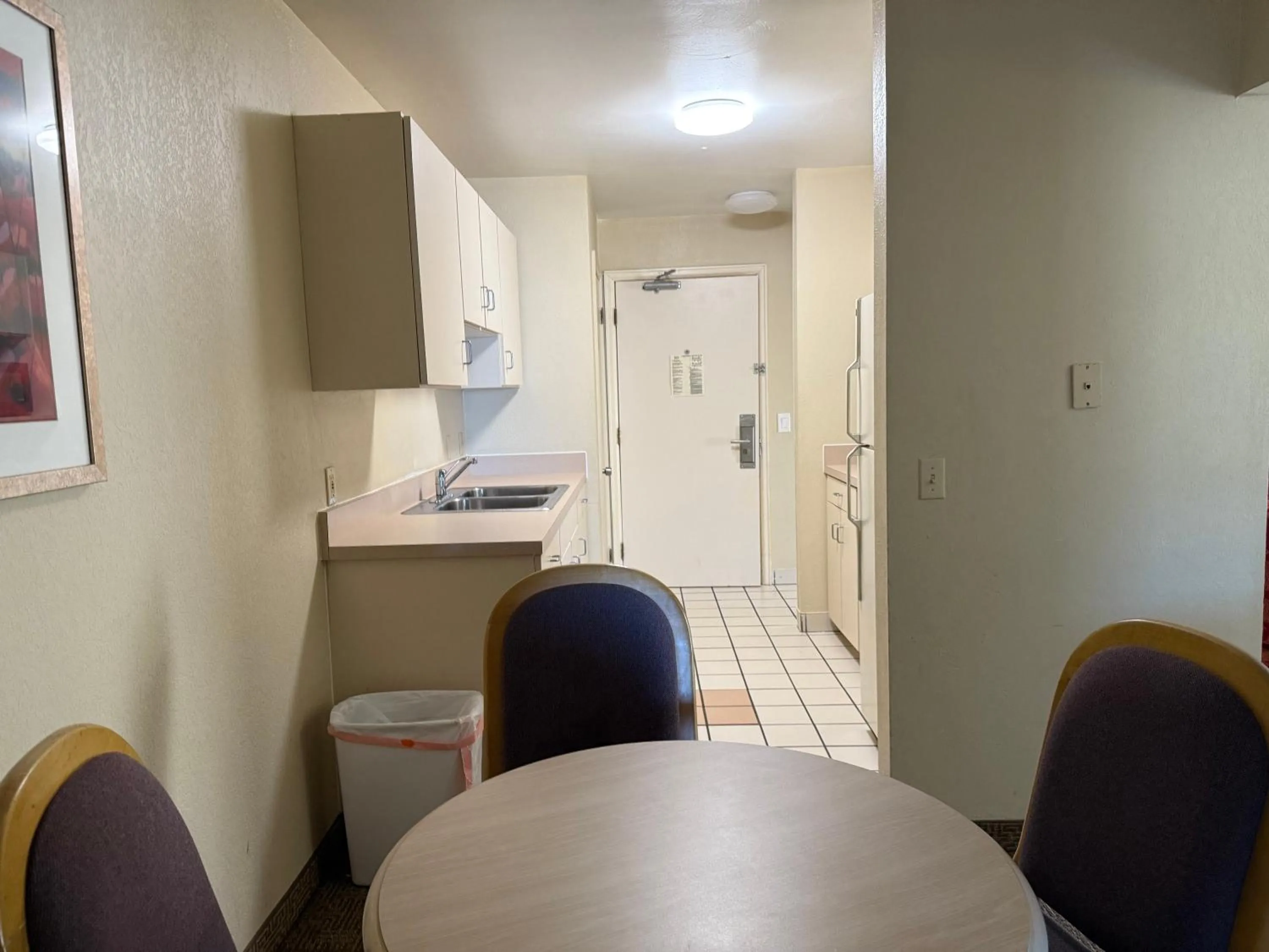 Clinton Inn & Suites