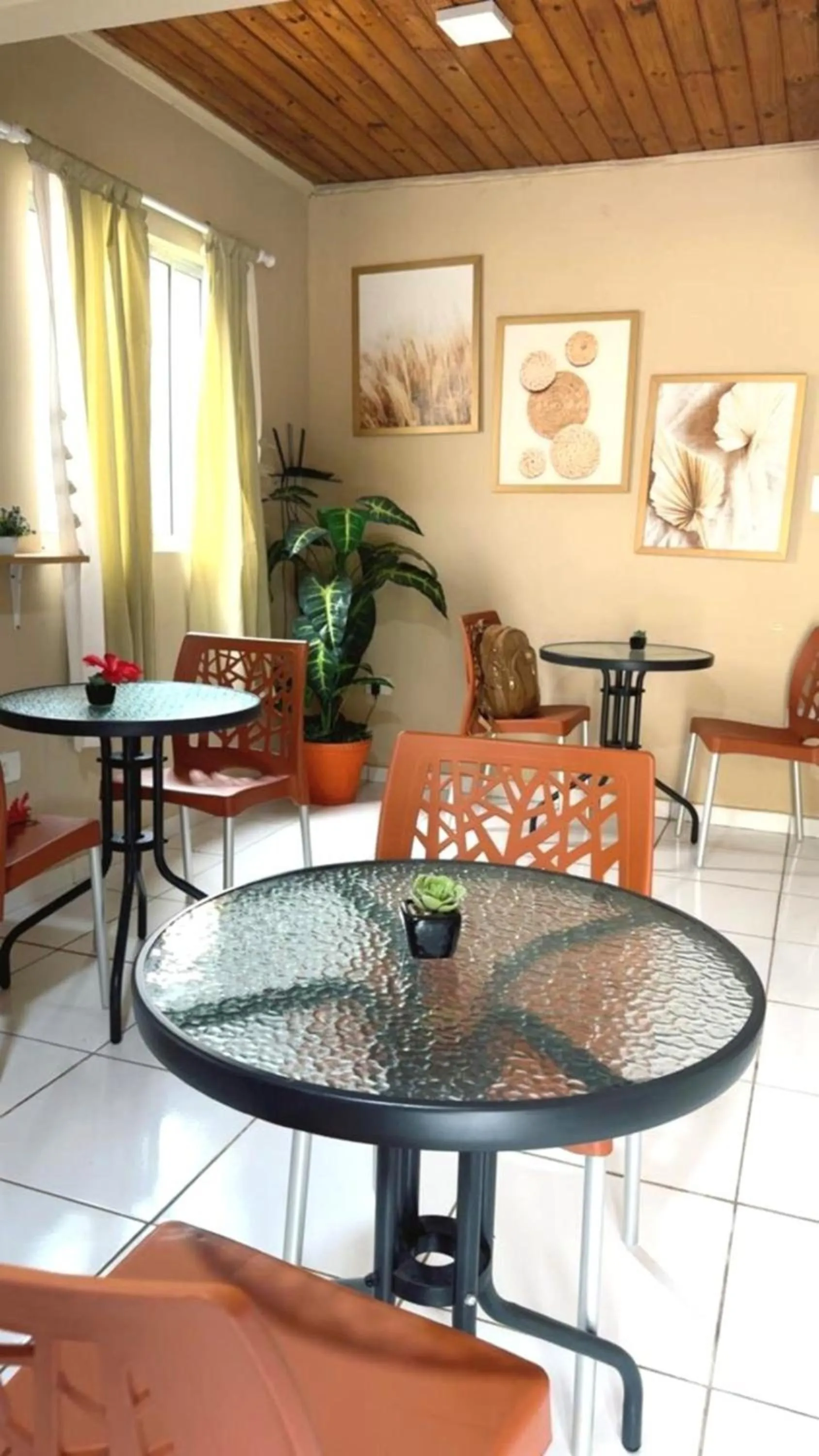 Buffet breakfast in Pousada do Trinta