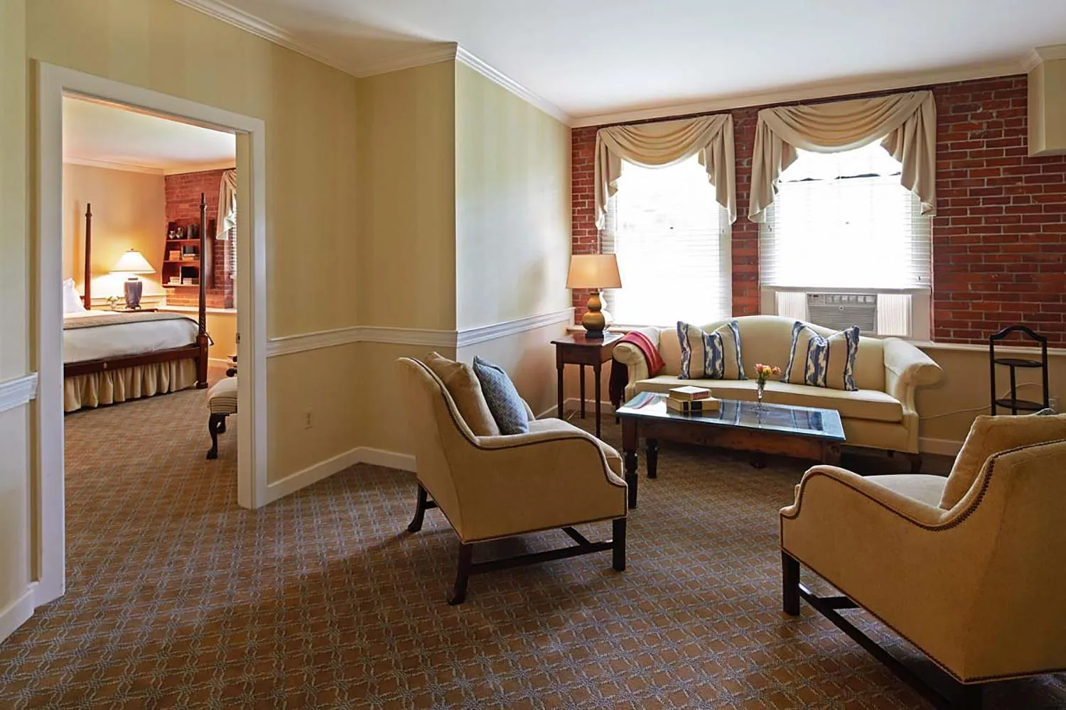 Seating area in Cape Arundel Inn and Resort