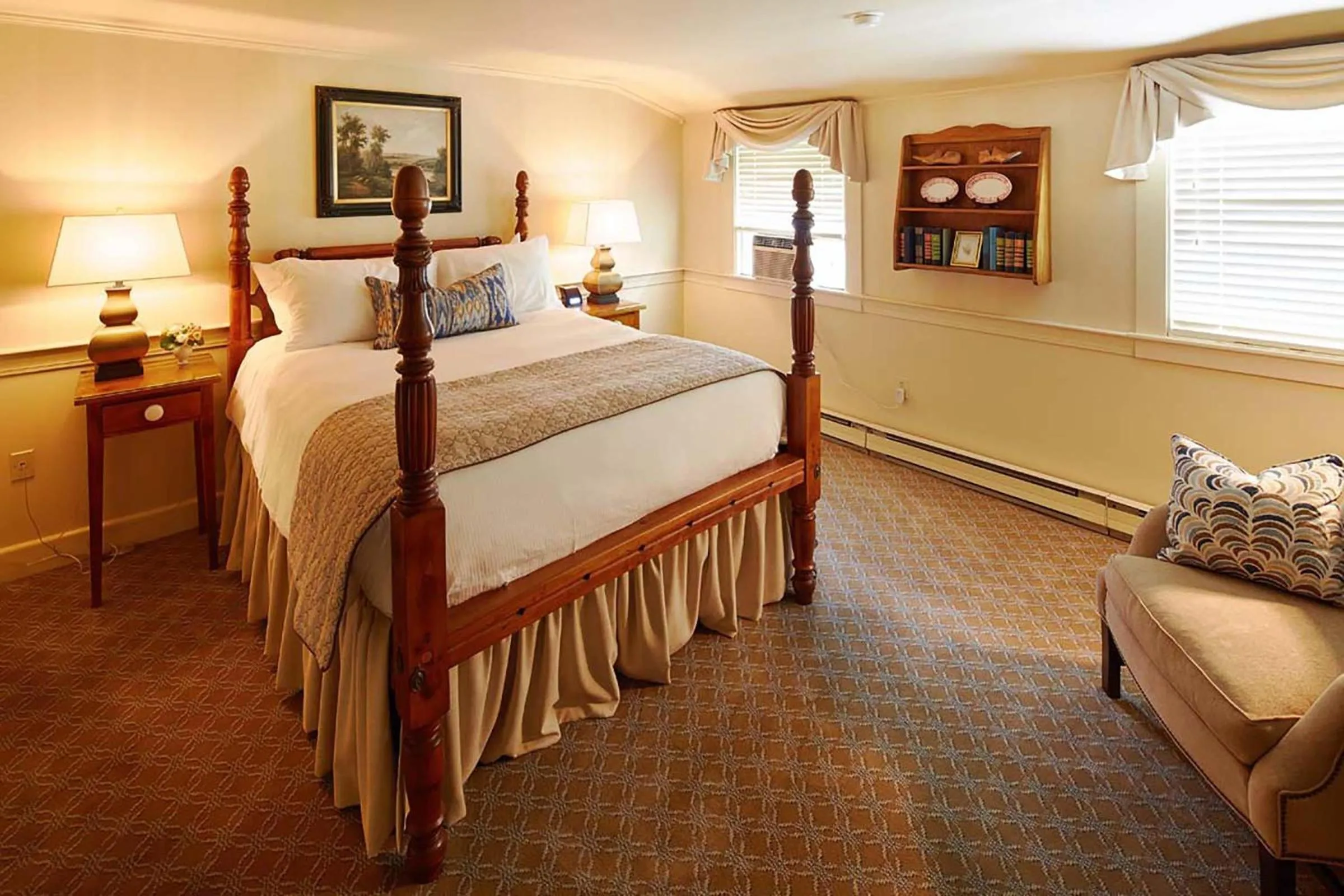 Bedroom, Bed in Cape Arundel Inn and Resort