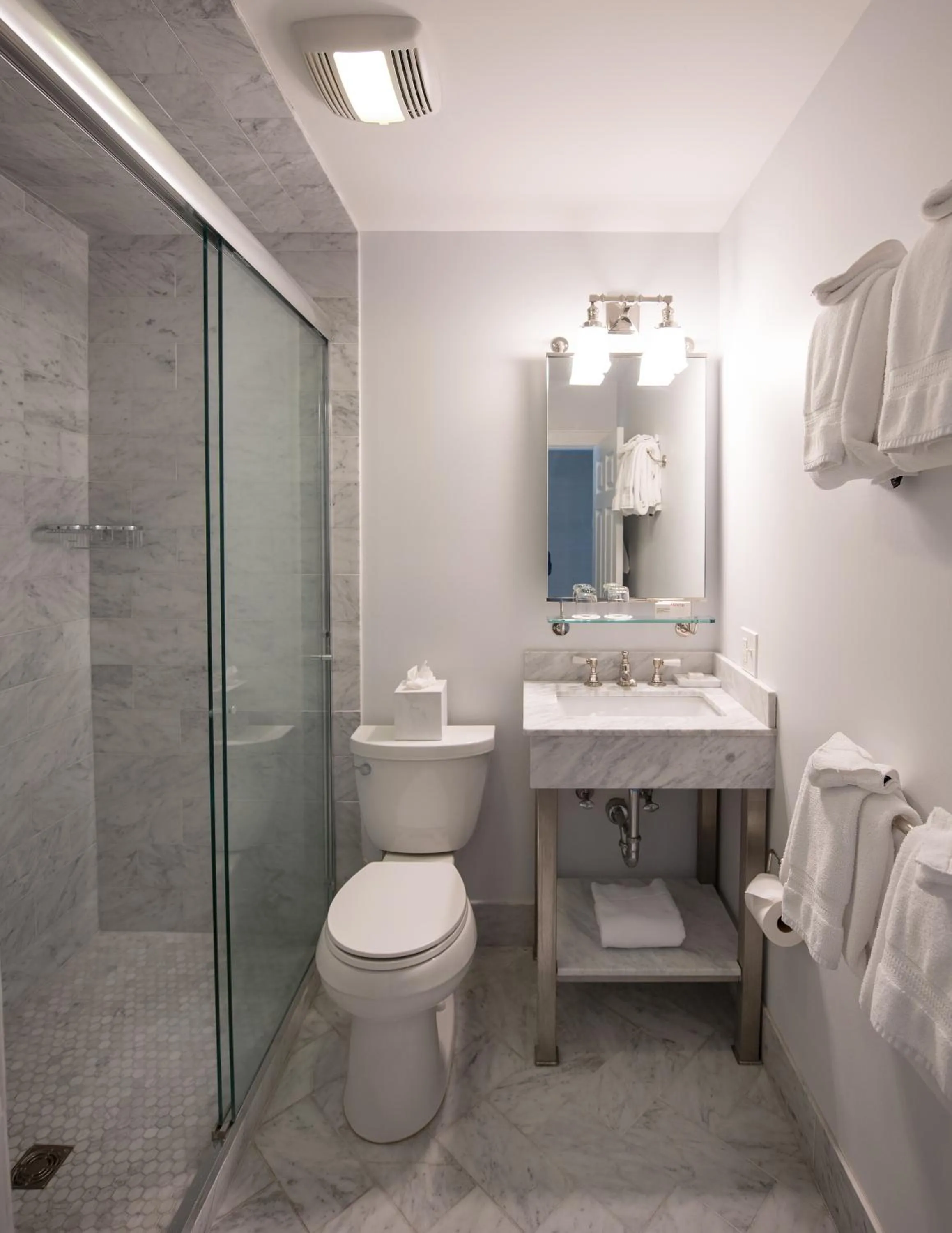 Shower in Cape Arundel Inn and Resort