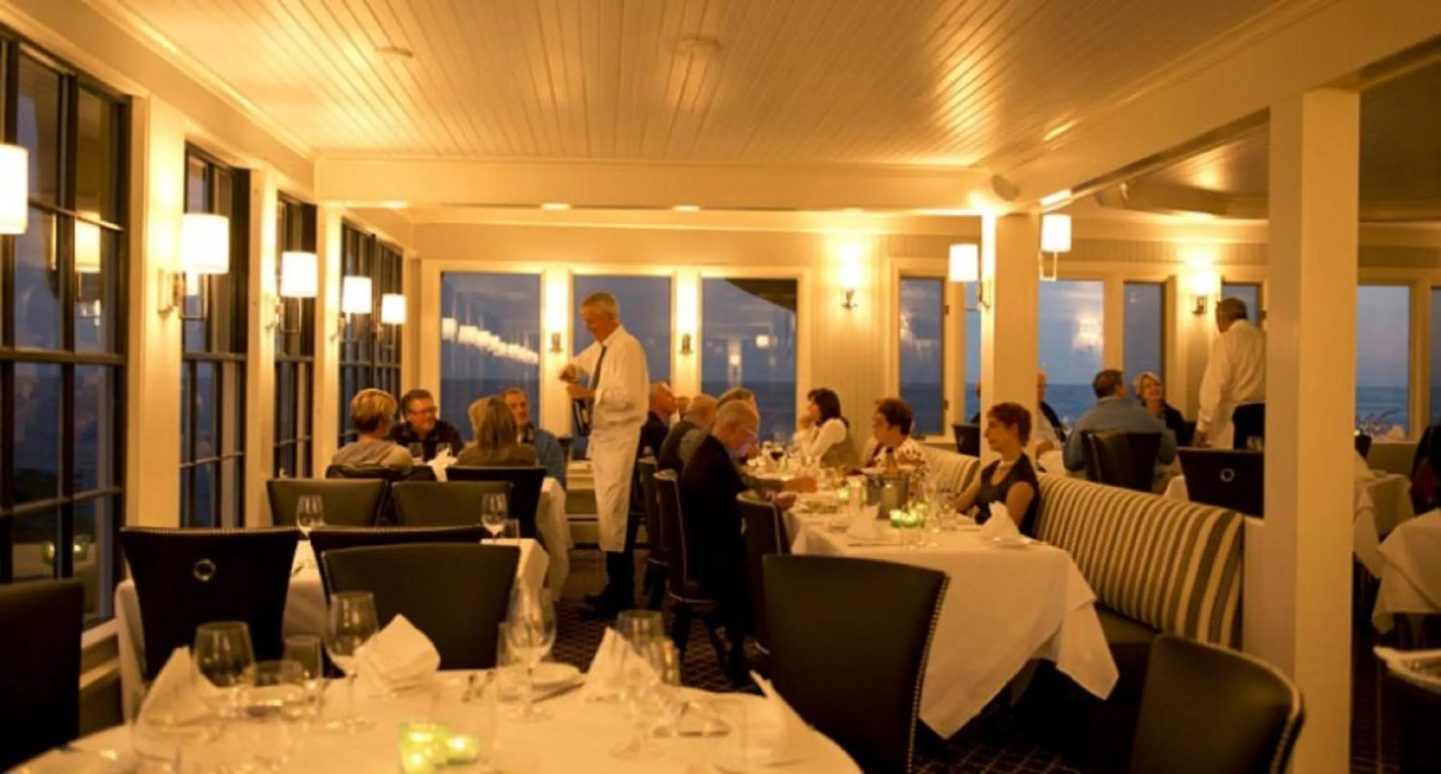 Restaurant/places to eat in Cape Arundel Inn and Resort