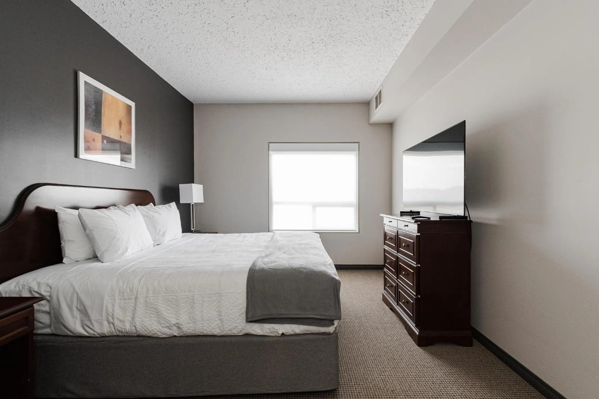 Bedroom, Bed in Premier Residence - Fort McMurray