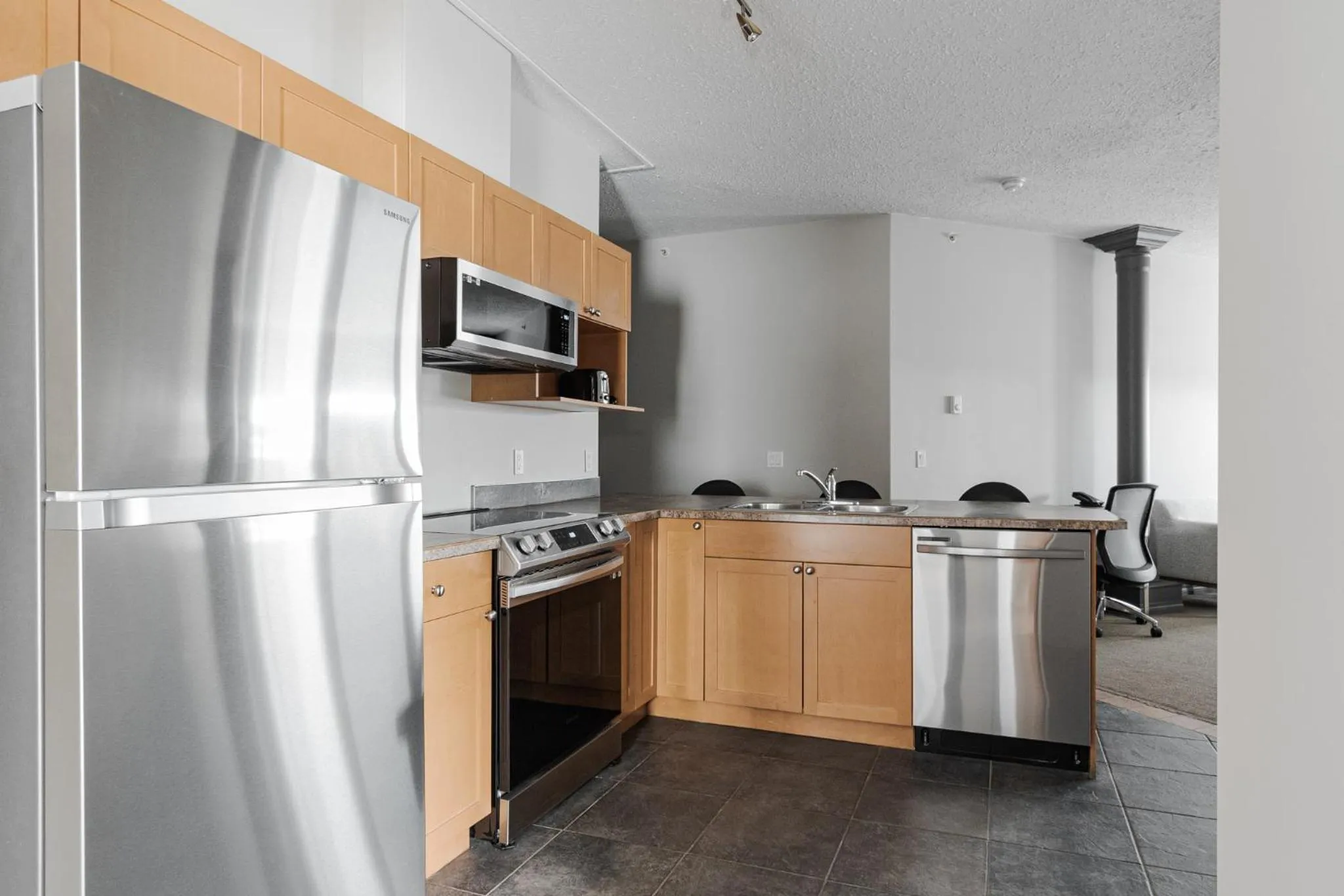 Kitchen or kitchenette in Premier Residence - Fort McMurray