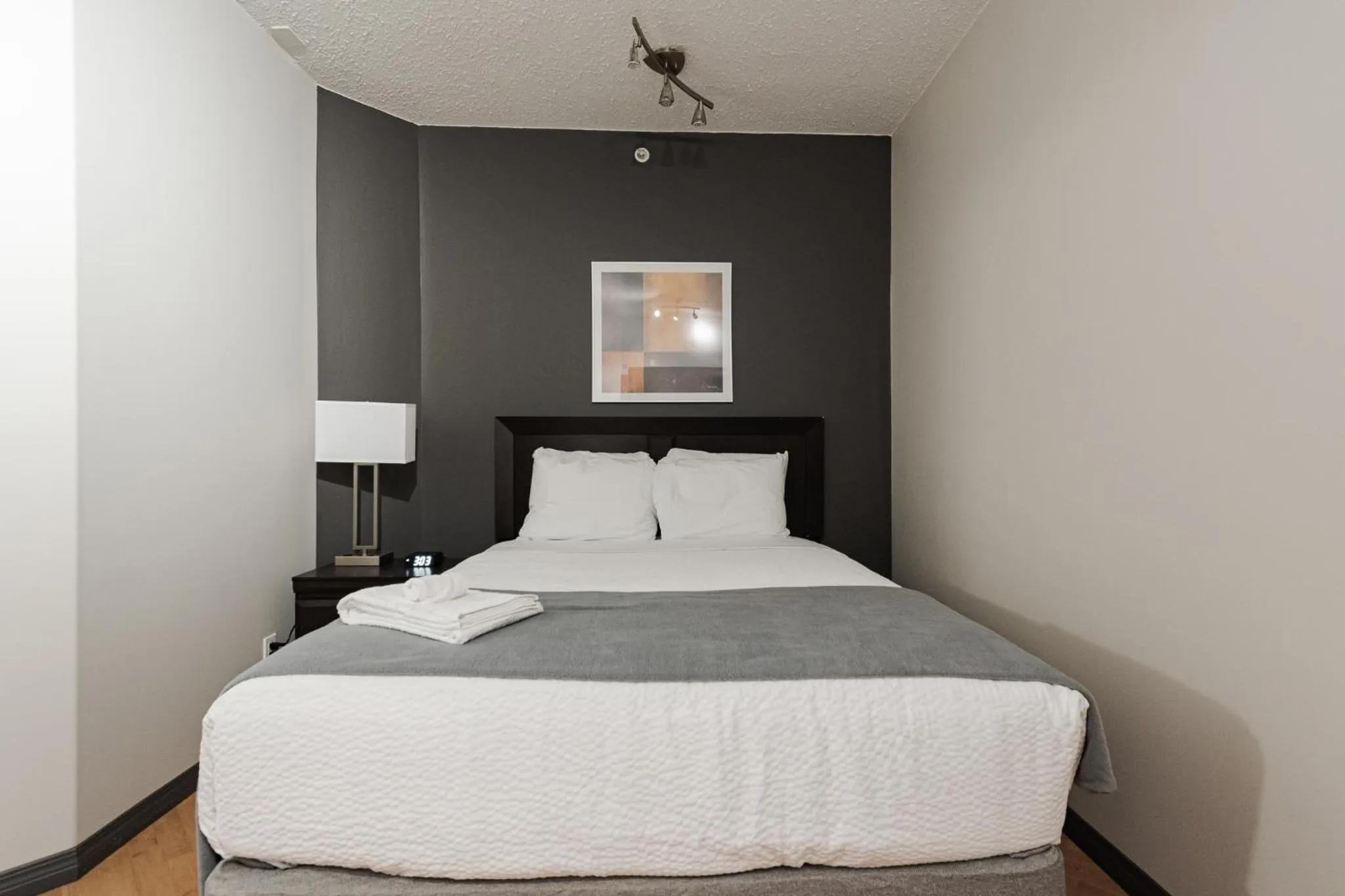 Bedroom, Bed in Premier Residence - Fort McMurray