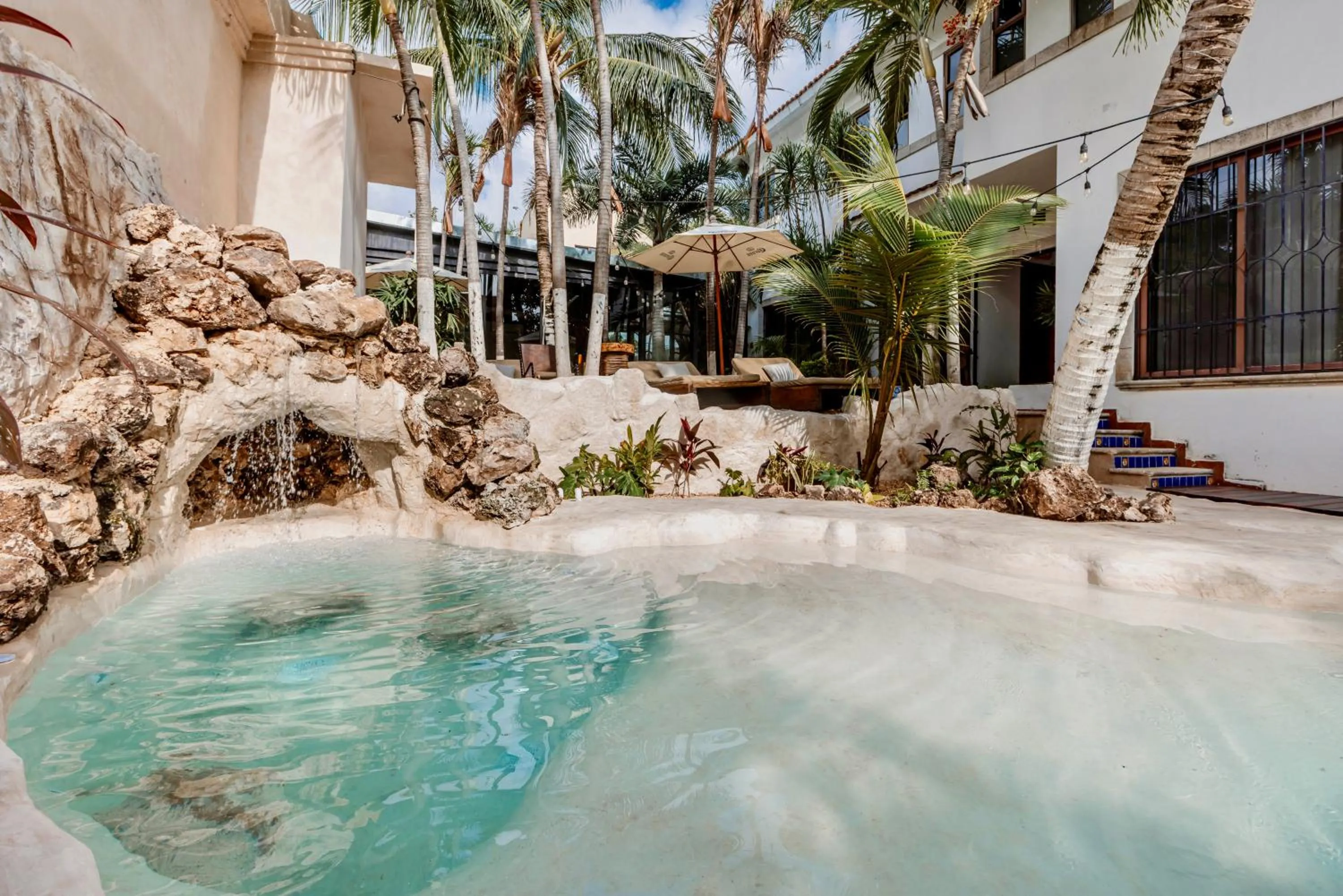 Swimming pool in Mezcal Hotel