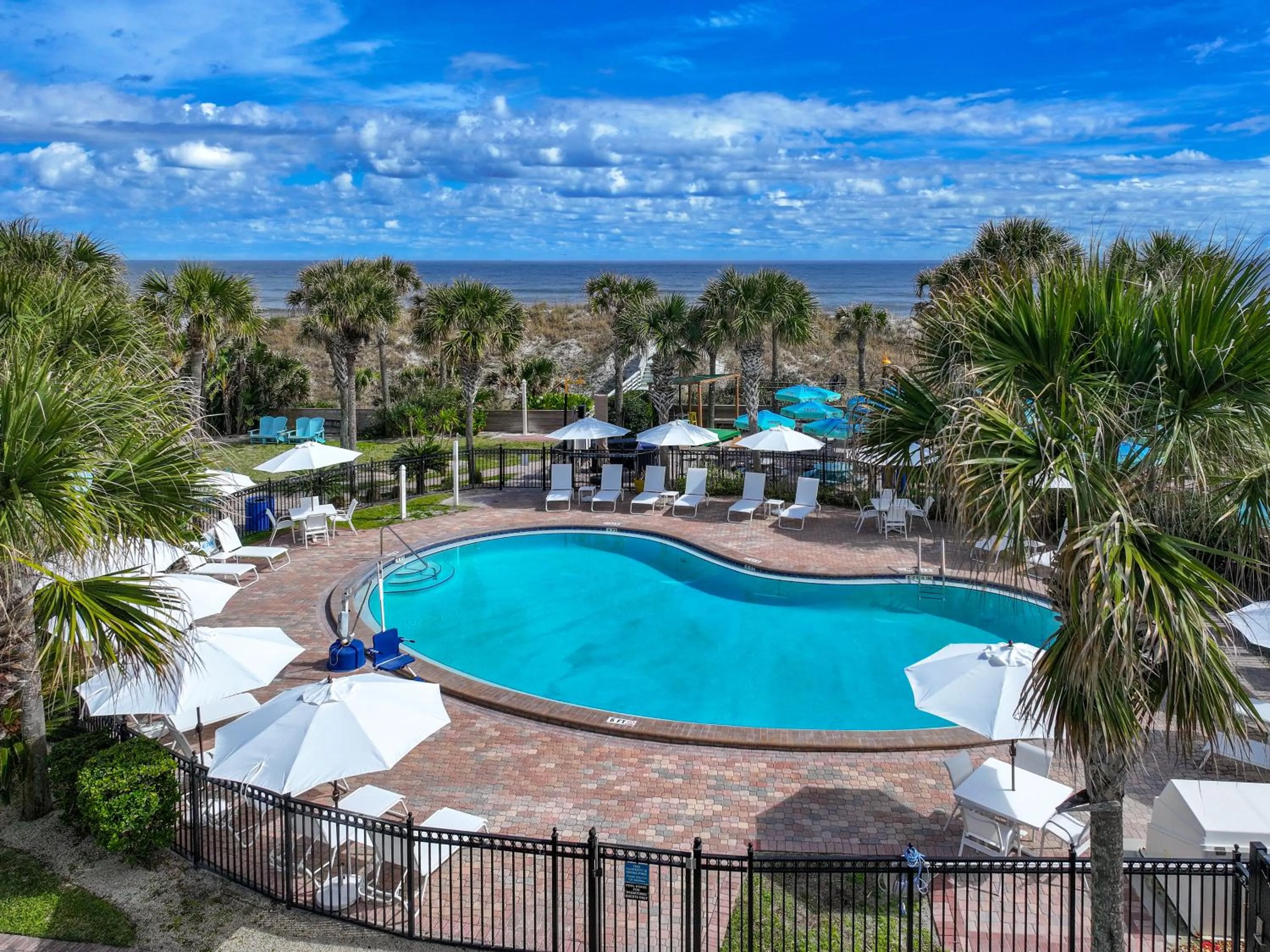 Day in Seahorse Oceanfront Inn