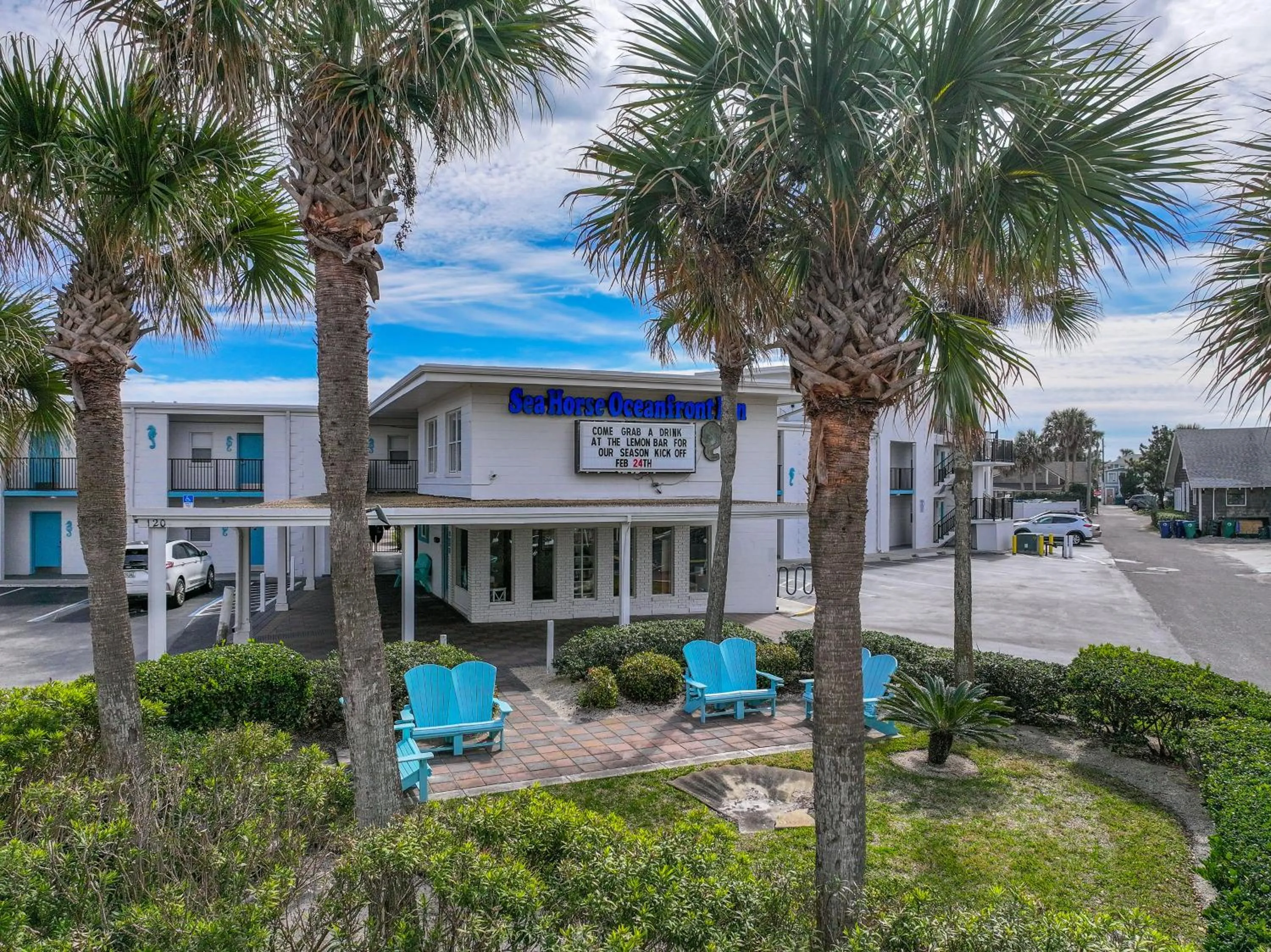 Property building in Seahorse Oceanfront Inn