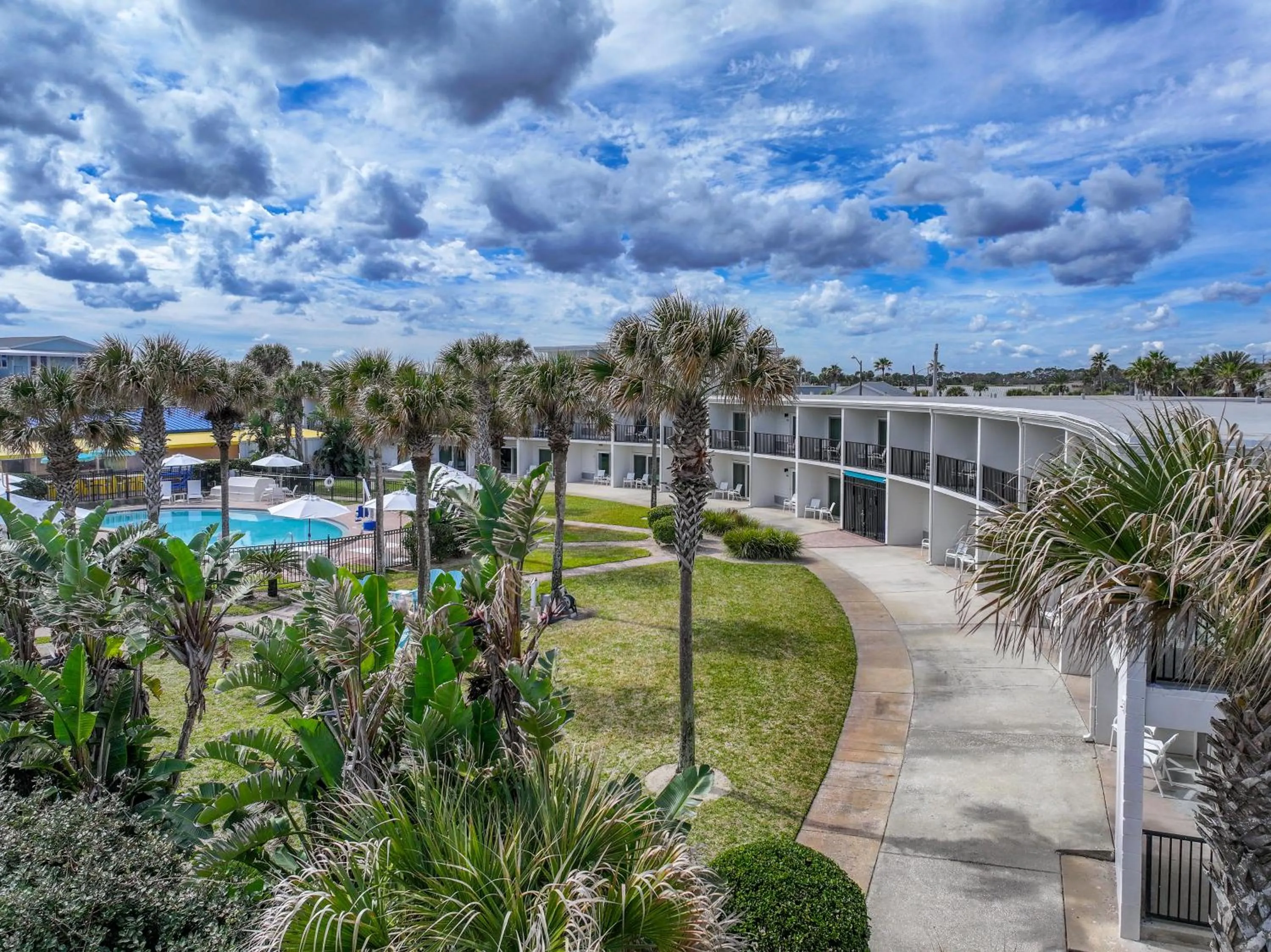 Property building in Seahorse Oceanfront Inn