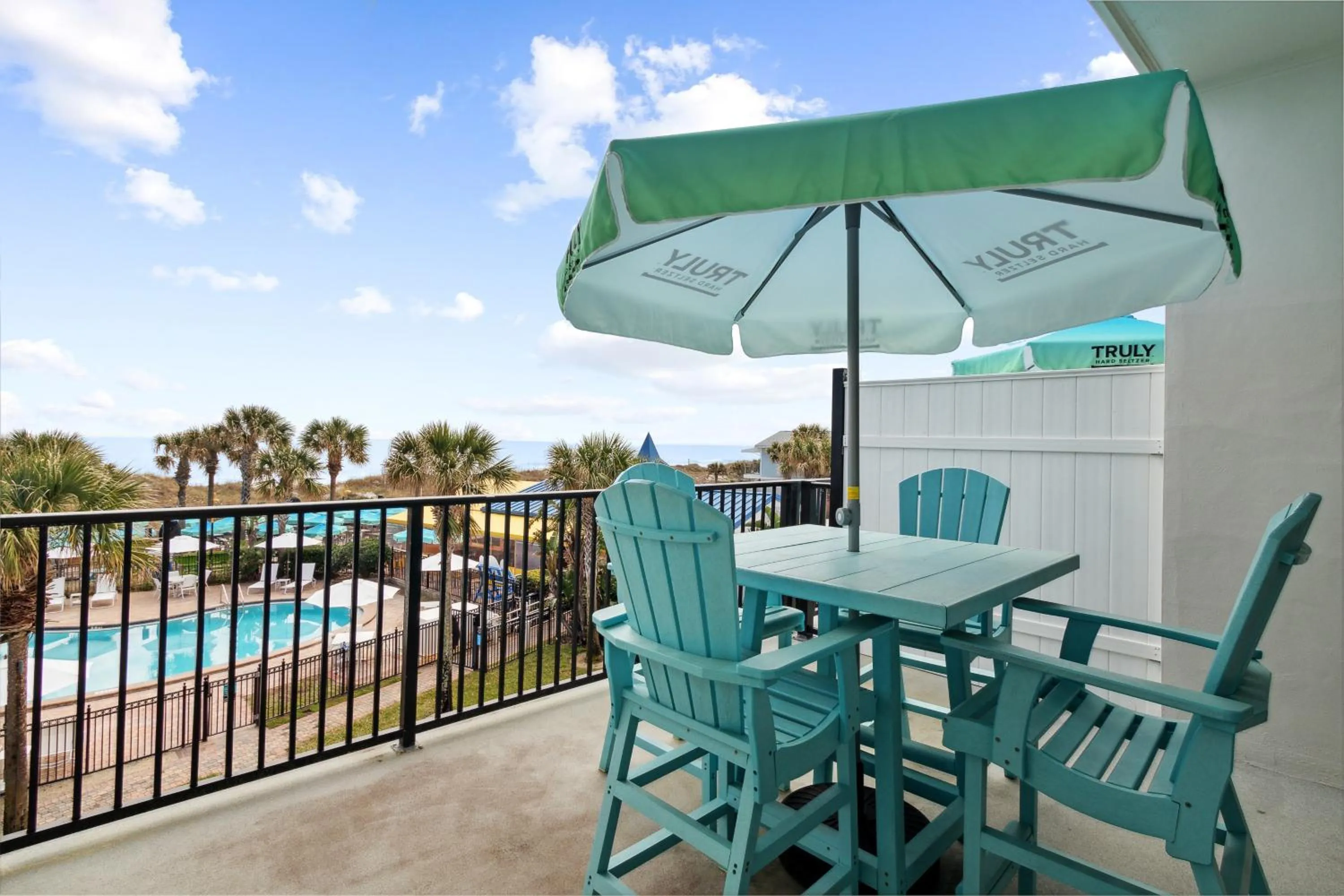 Patio in Seahorse Oceanfront Inn