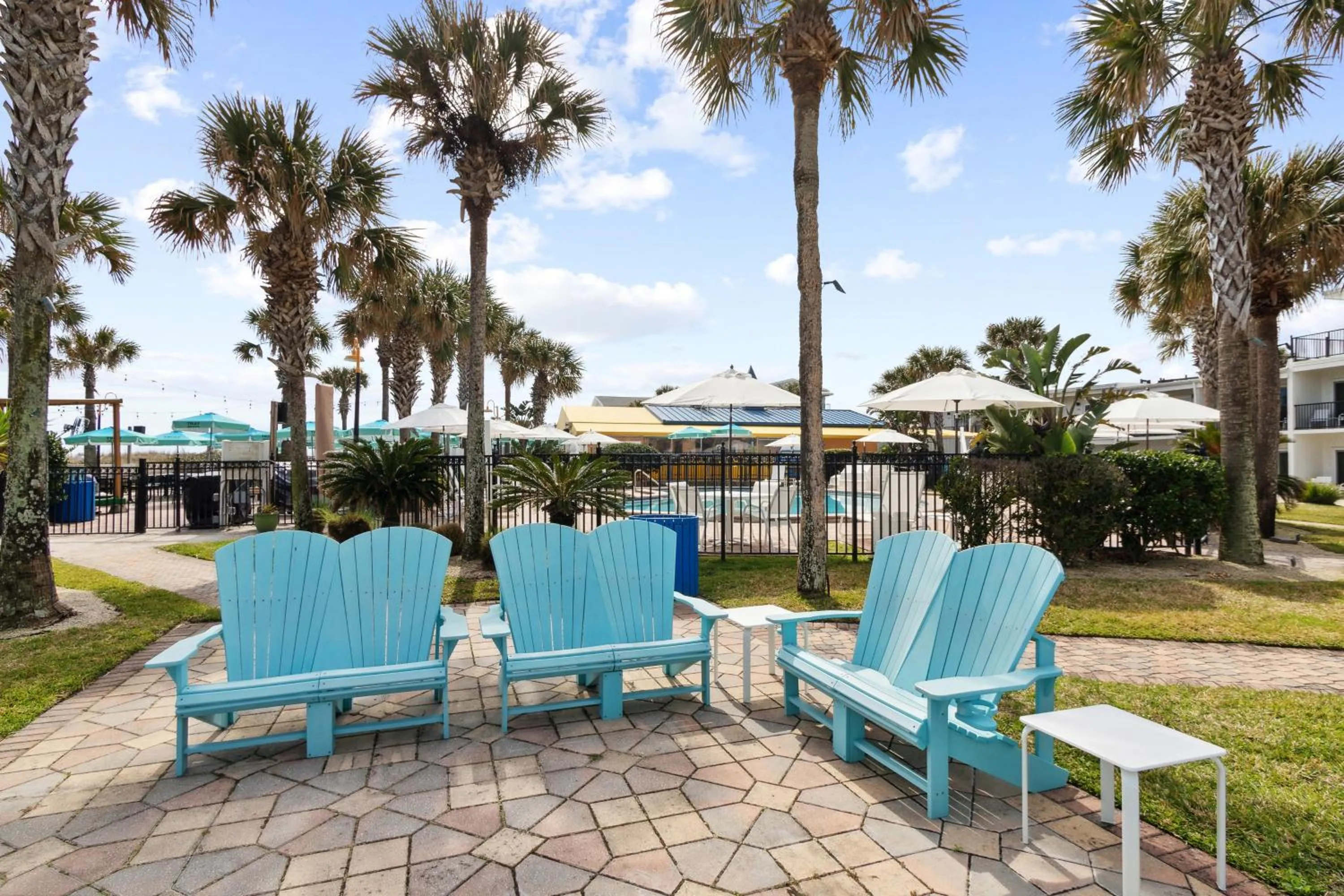 Day in Seahorse Oceanfront Inn