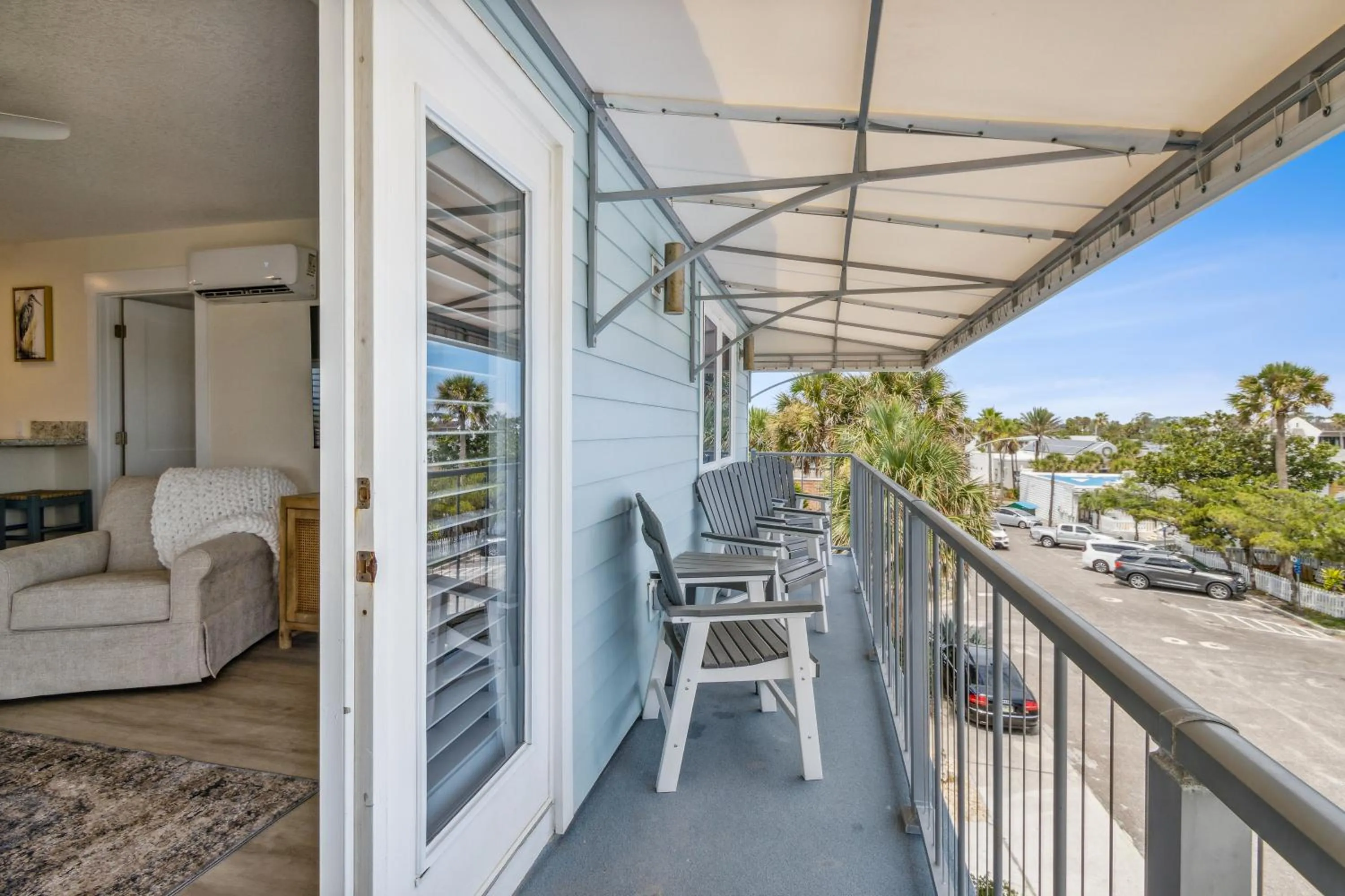 Patio in Seahorse Oceanfront Inn