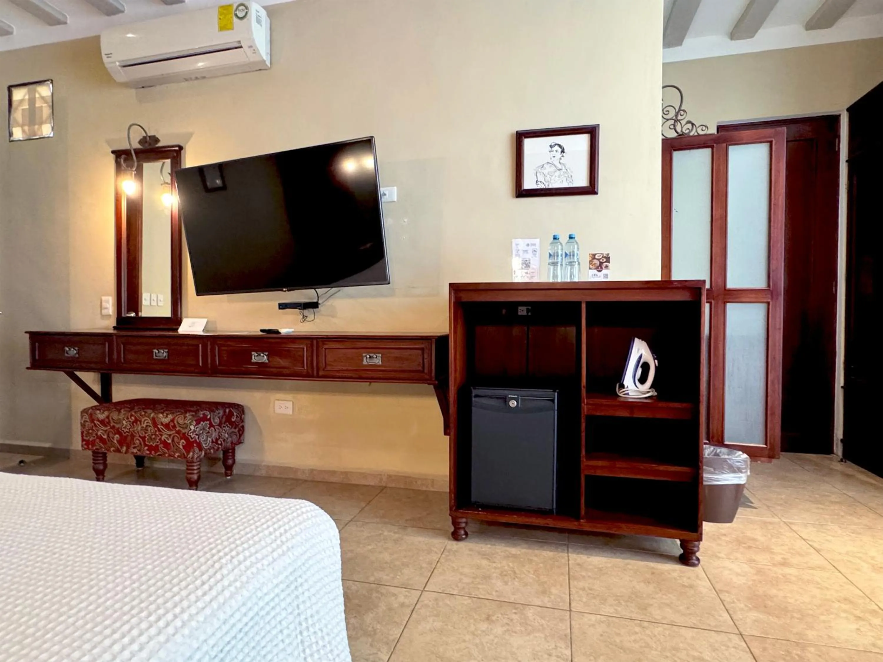 TV and multimedia, Bed in Casa Italia Luxury Guest House - Adults Only