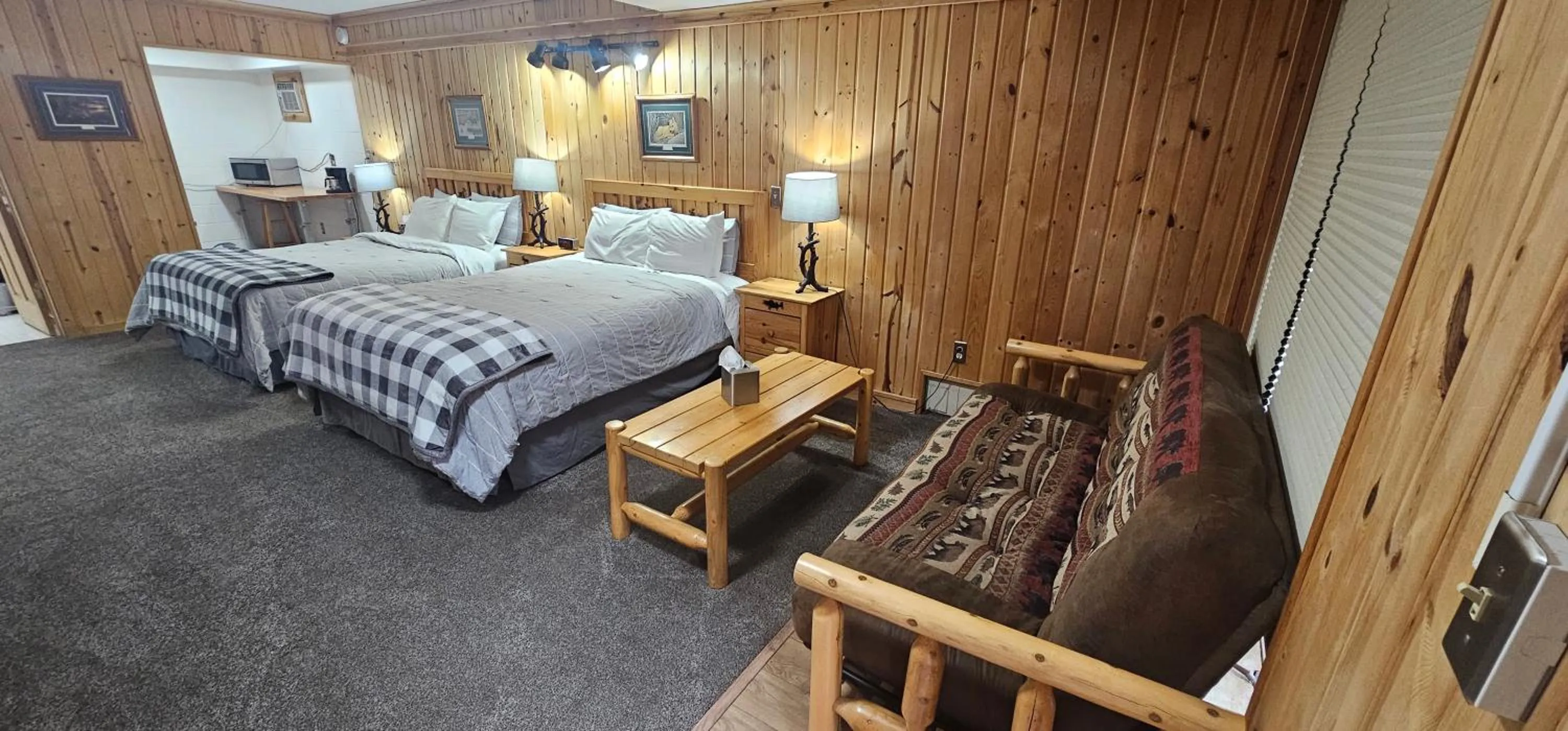 Bed in Willard Munger Inn