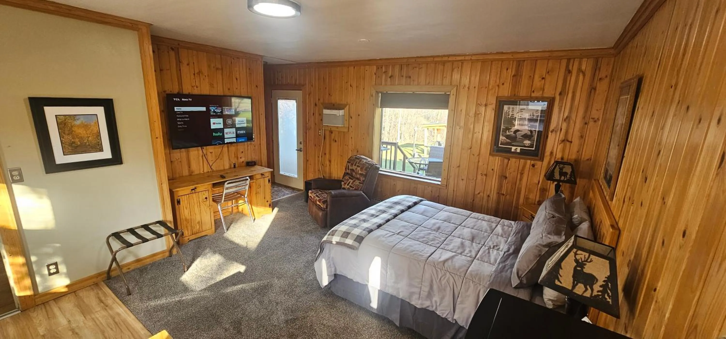 Bed in Willard Munger Inn
