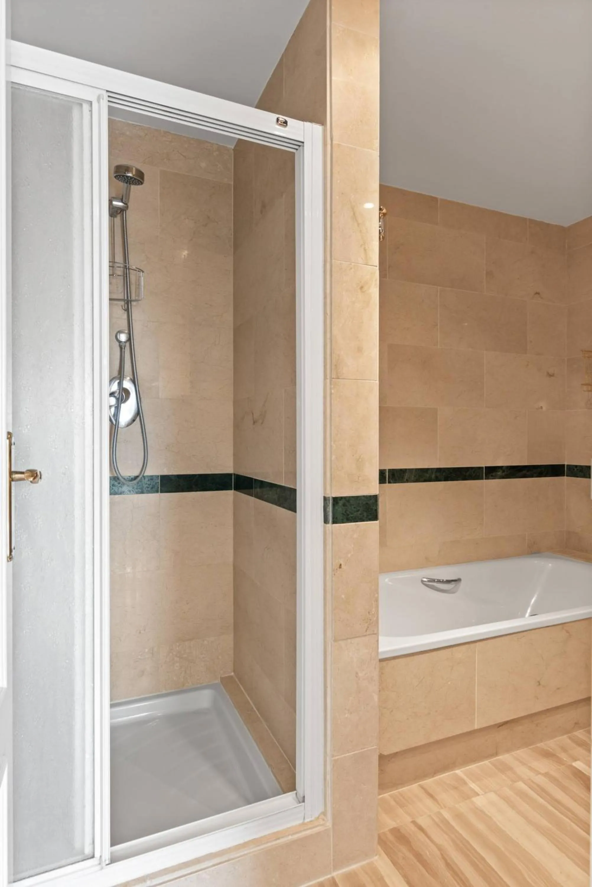 Bathroom in Awesome 3 Br Apart. w/ 4 Terraces, Pool & Parking