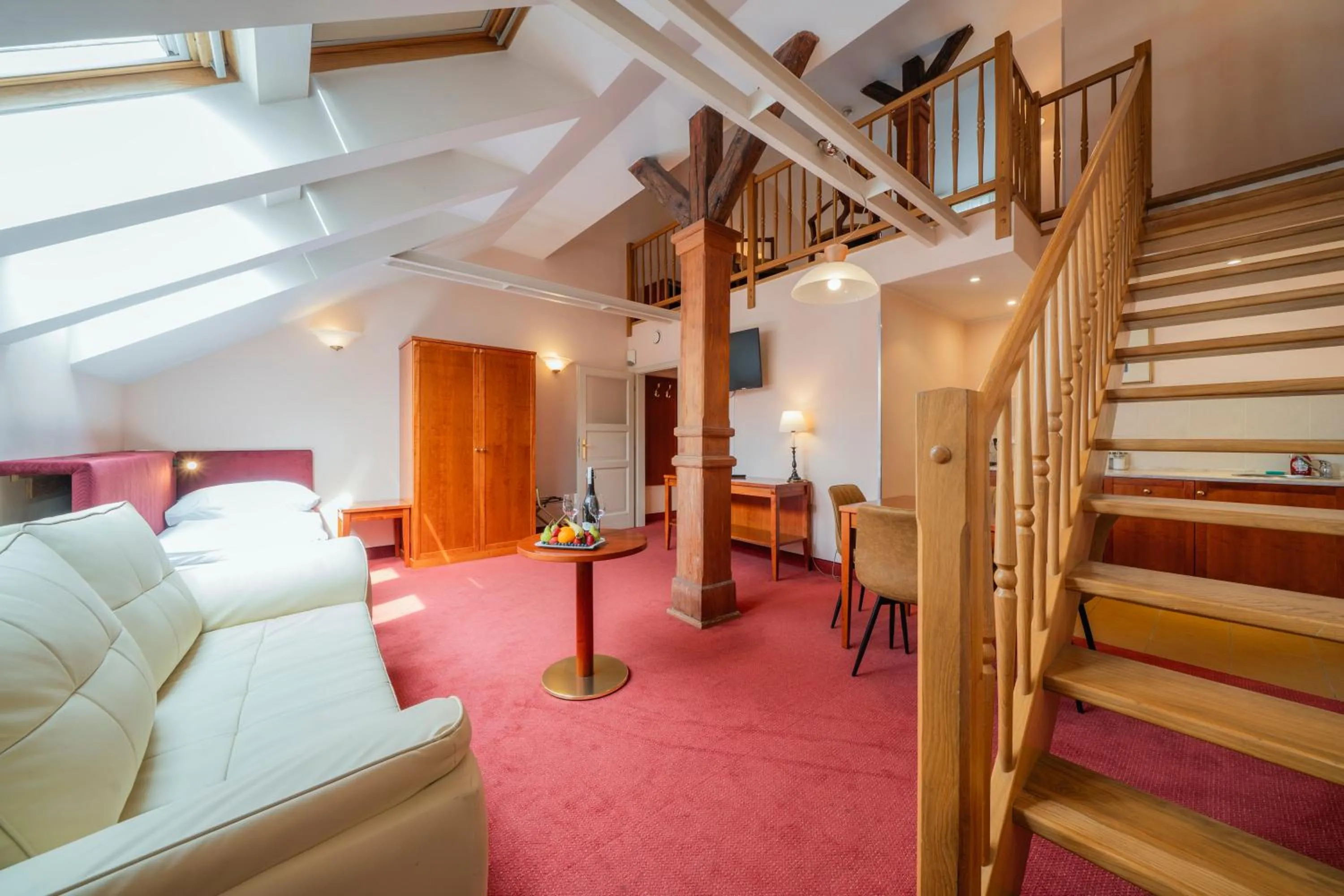 Living room in Hotel Raffaello Prague