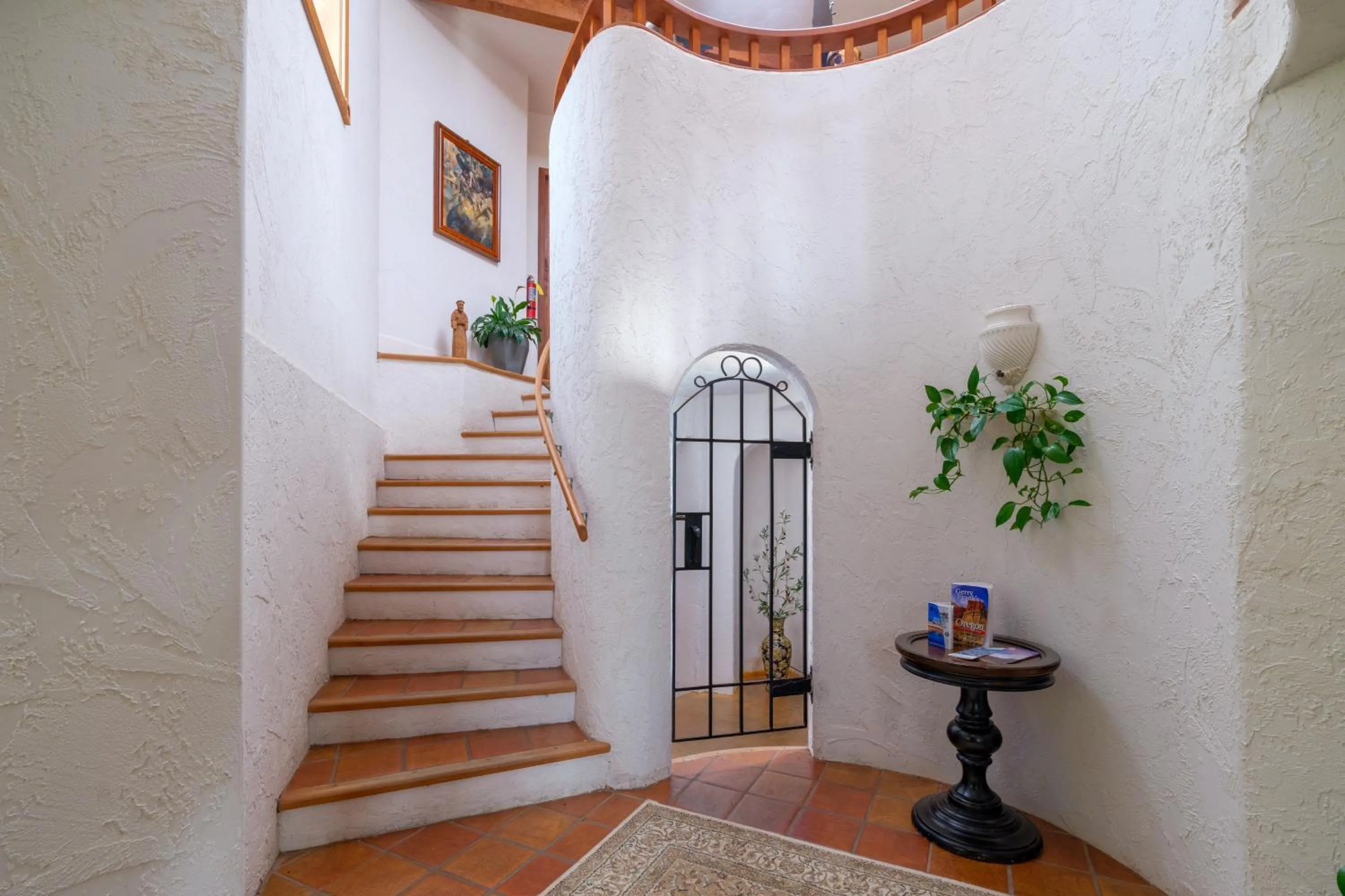 Property building in Arch Cape Inn and Retreat