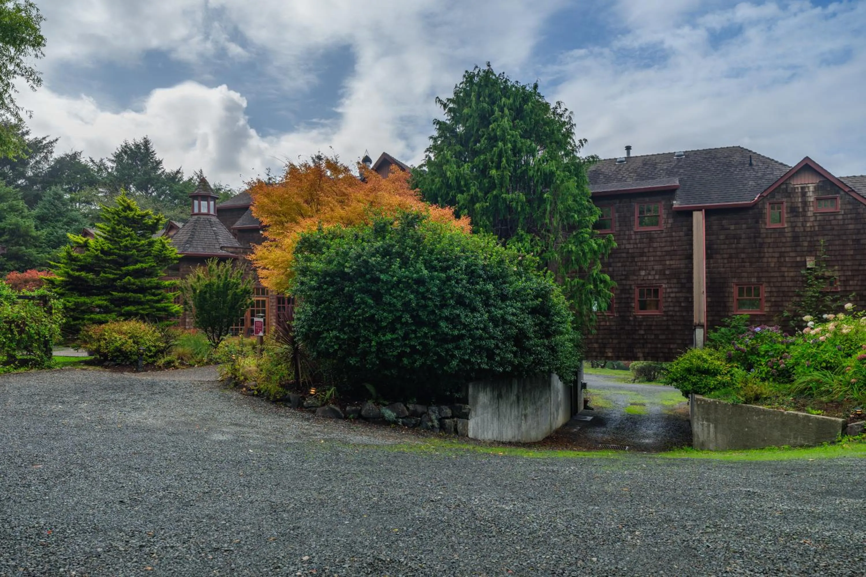 Property building in Arch Cape Inn and Retreat