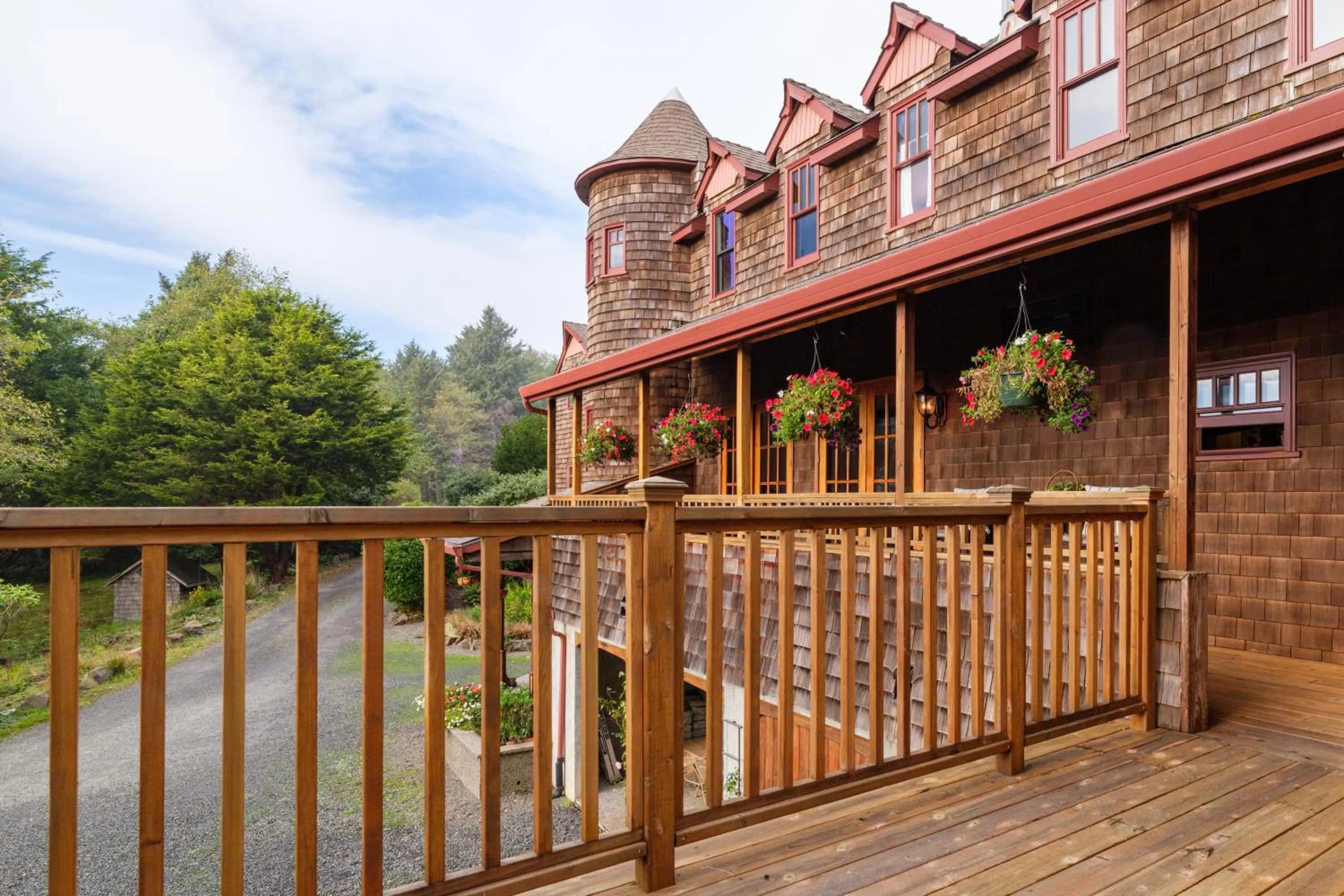 Property building in Arch Cape Inn and Retreat