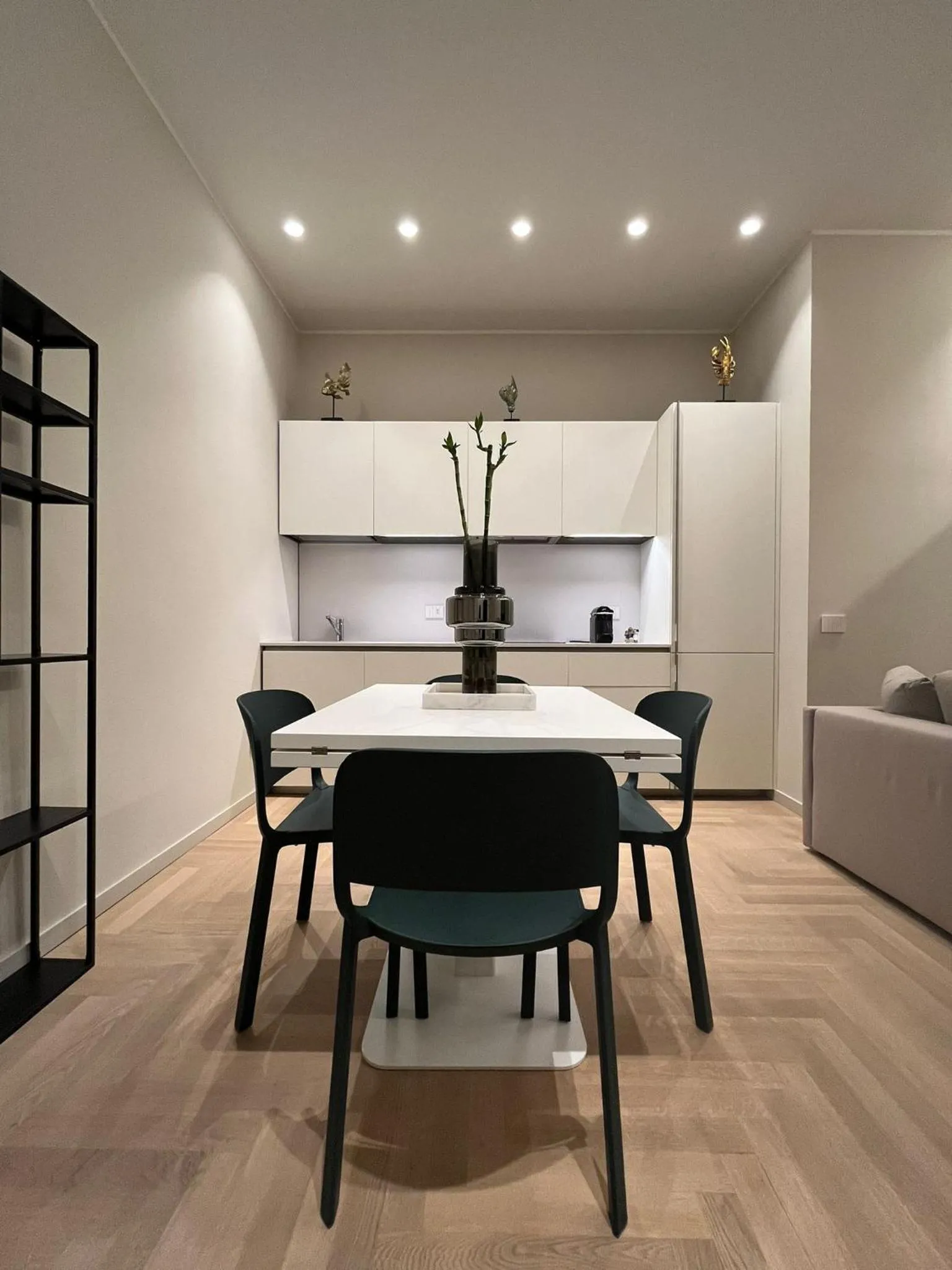 De Angeli's Suite