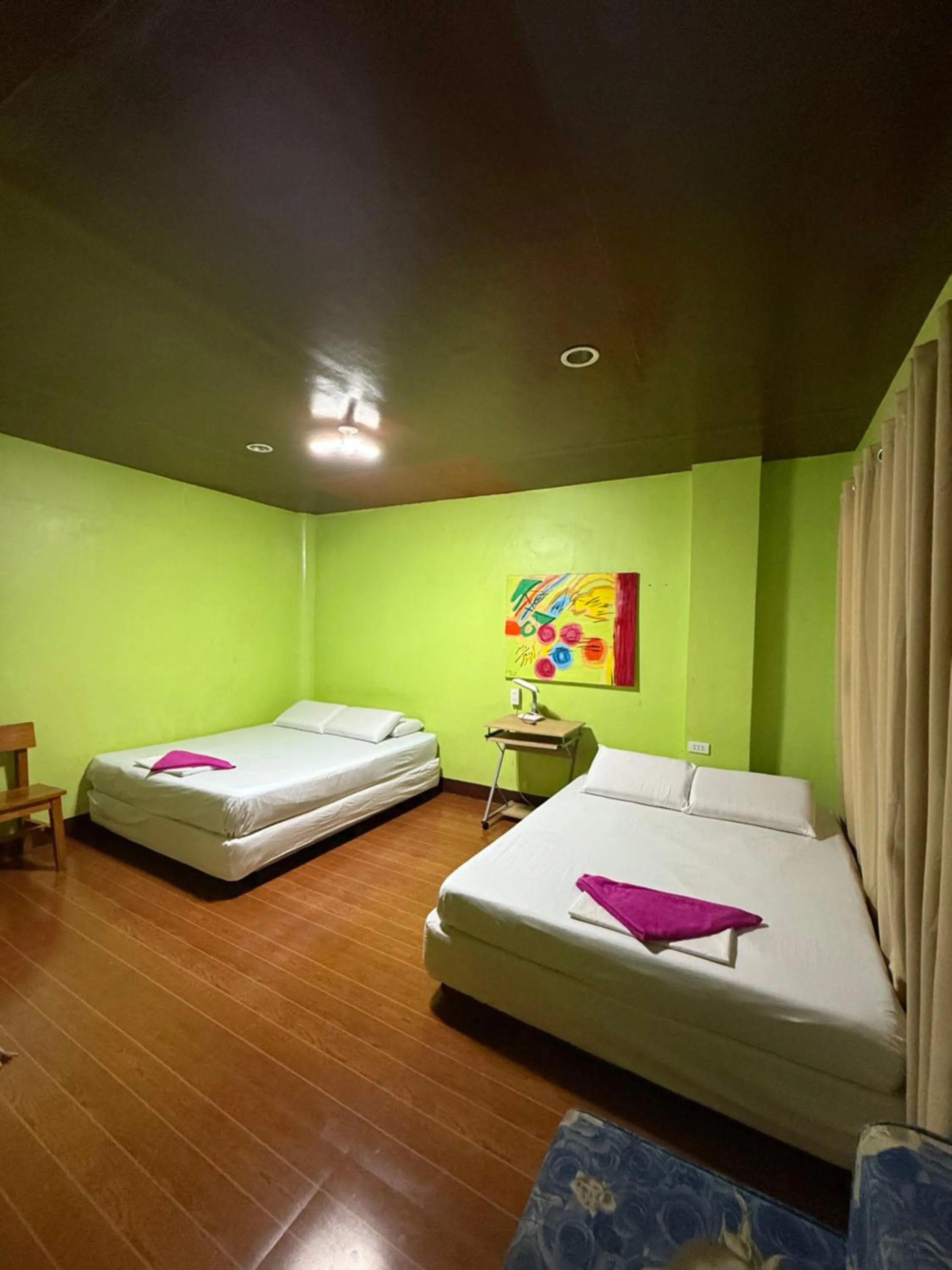 Bed in Sascha's Resort Oslob