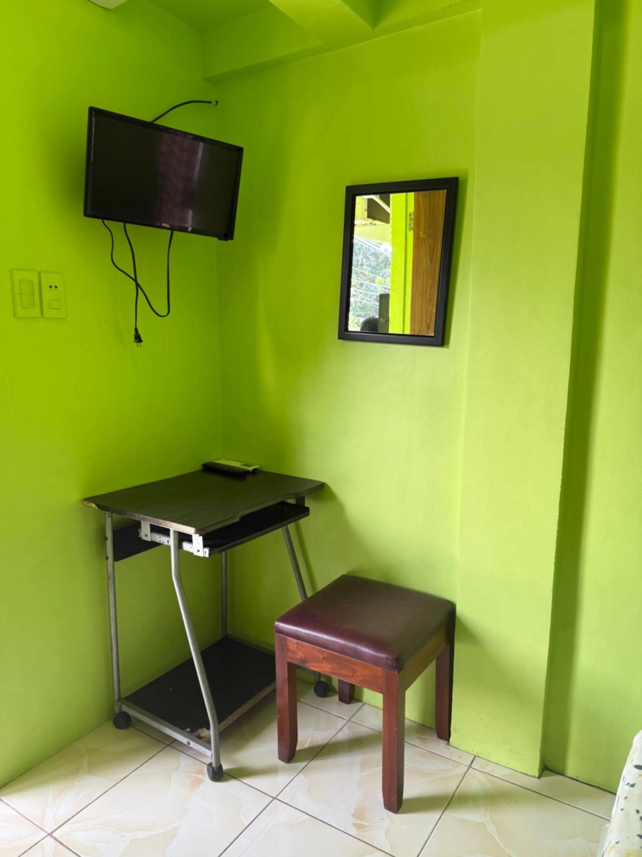 TV and multimedia in Sascha's Resort Oslob