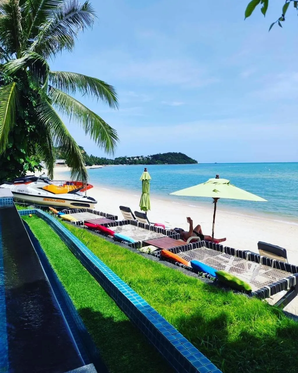 Swimming pool in Villa Labaron