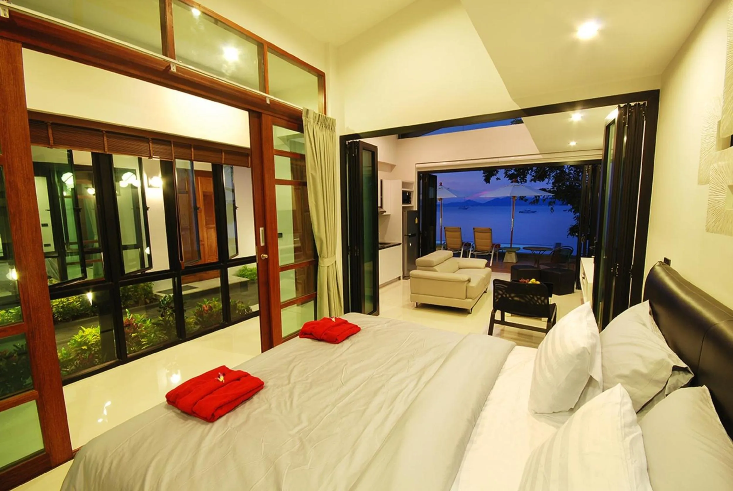 Night, Bed in Villa Labaron