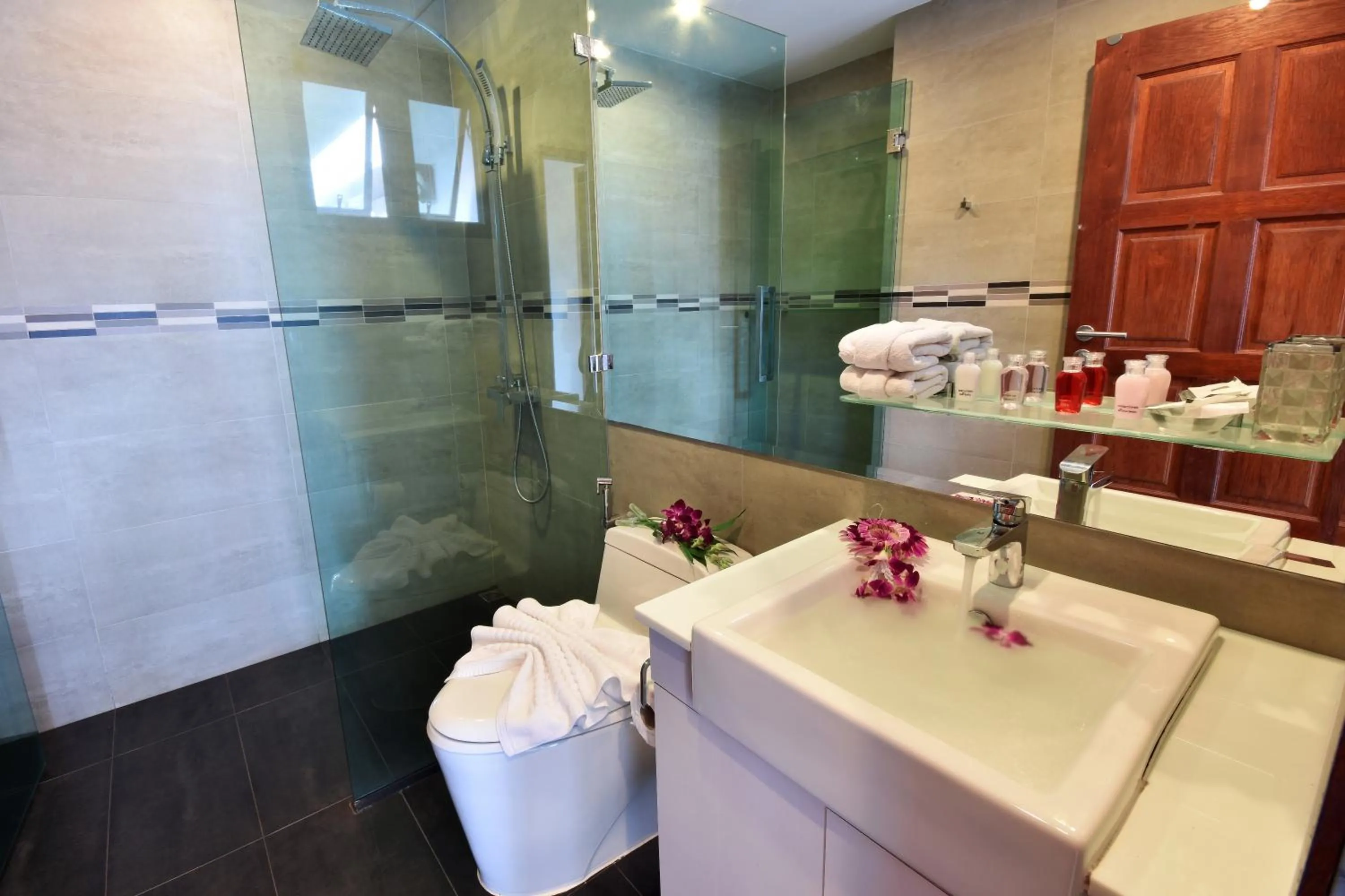 Toilet in Villa Labaron