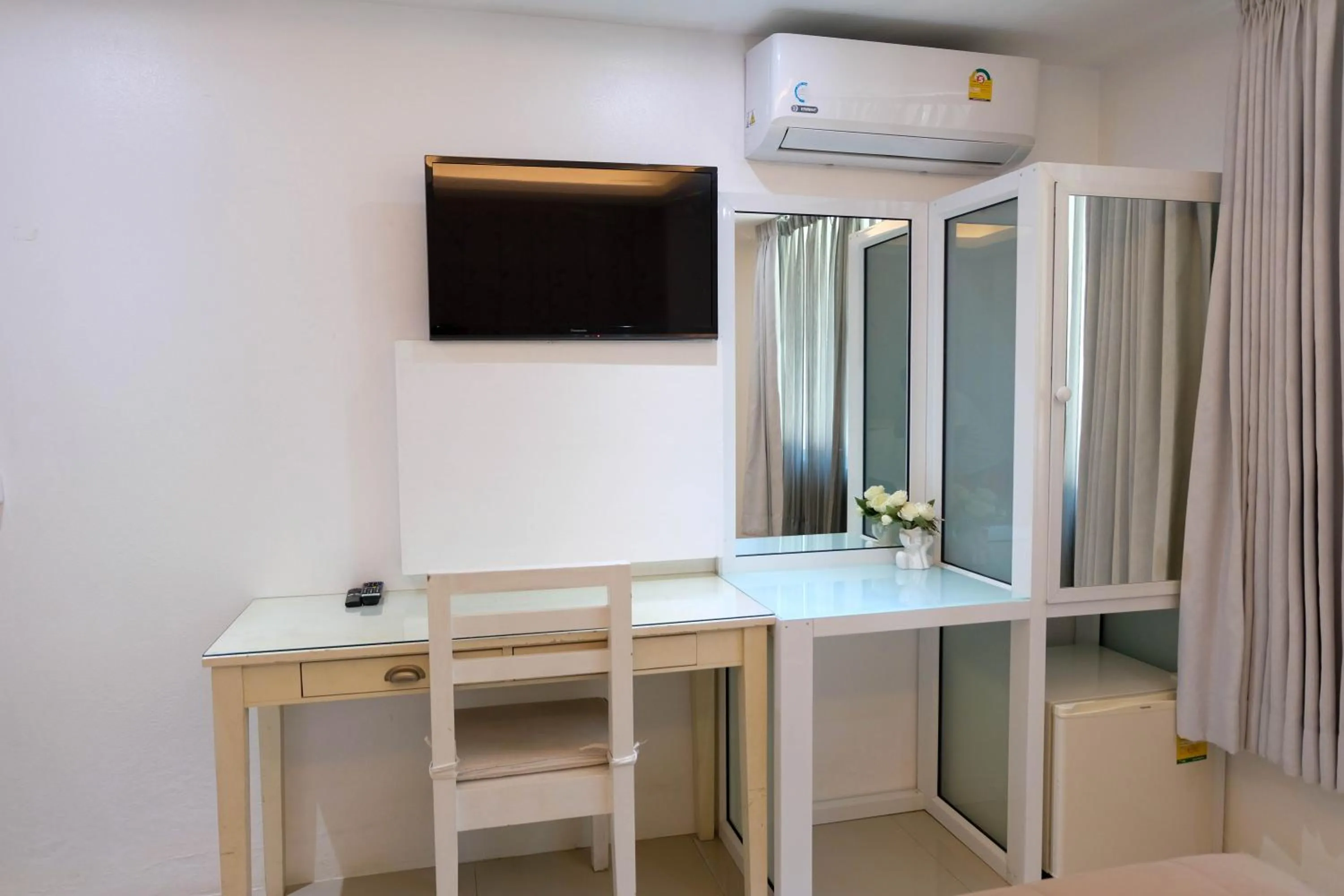 TV and multimedia in Baanpoon Apartment