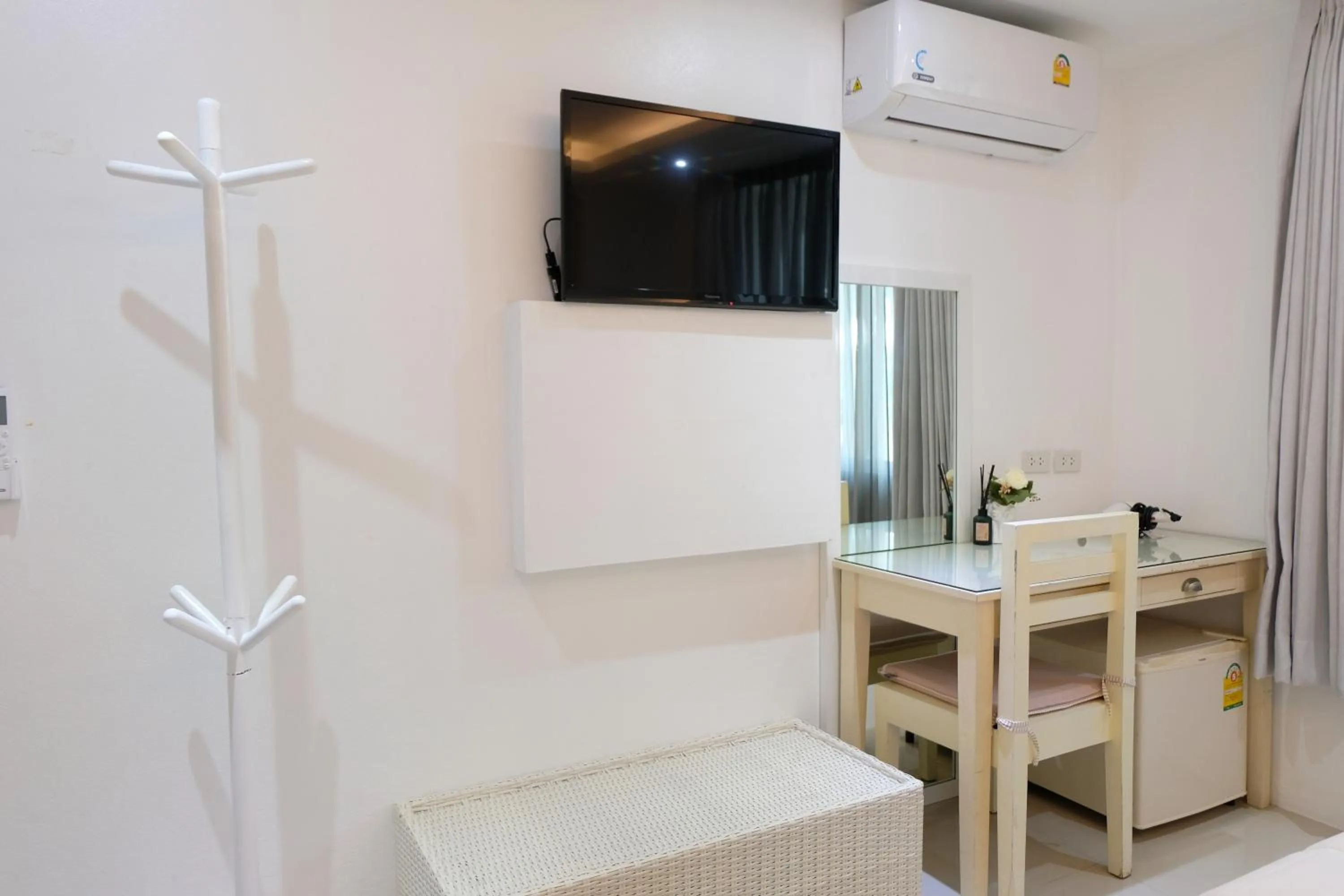 TV and multimedia in Baanpoon Apartment