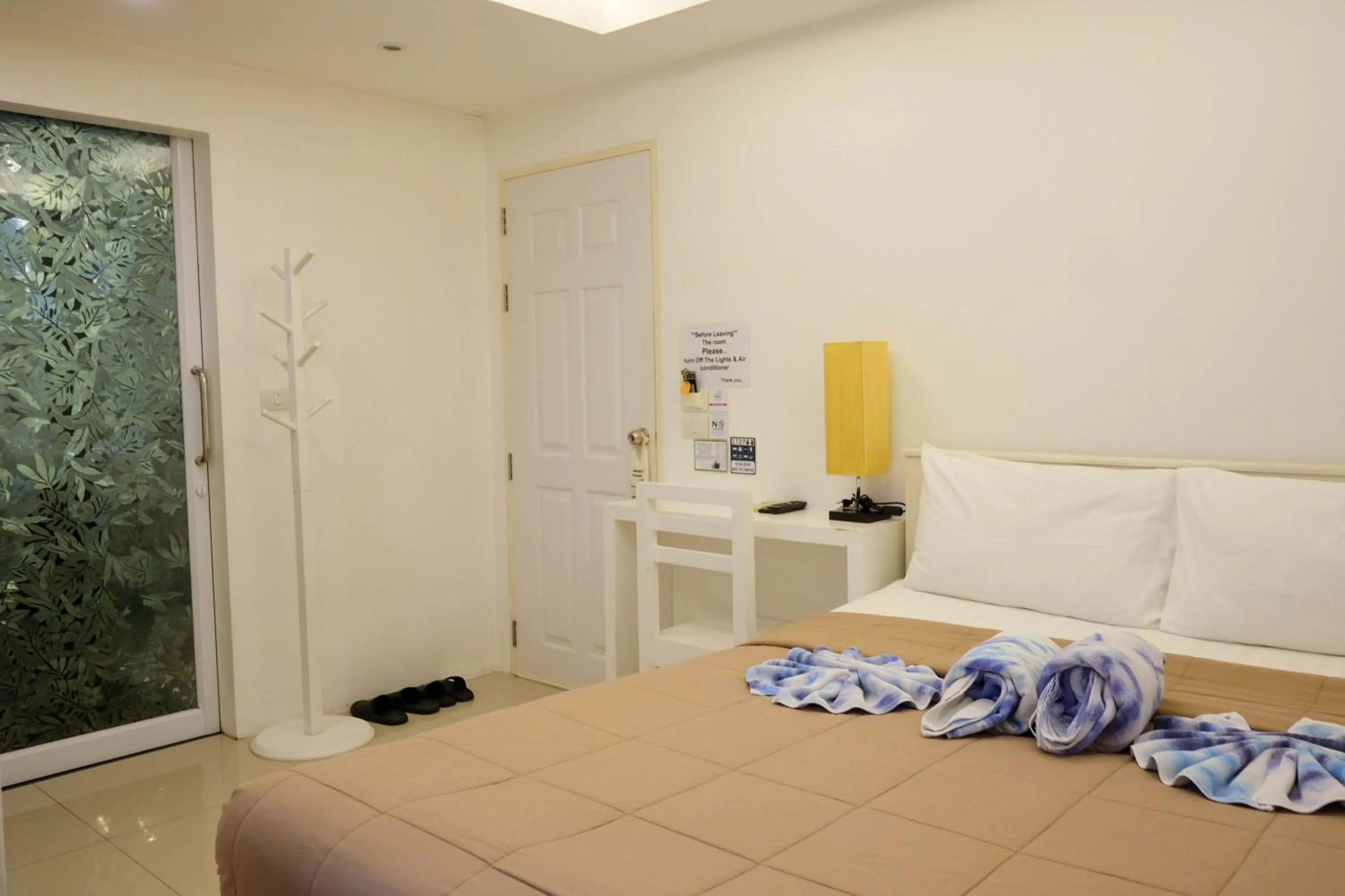 Bed in Baanpoon Apartment