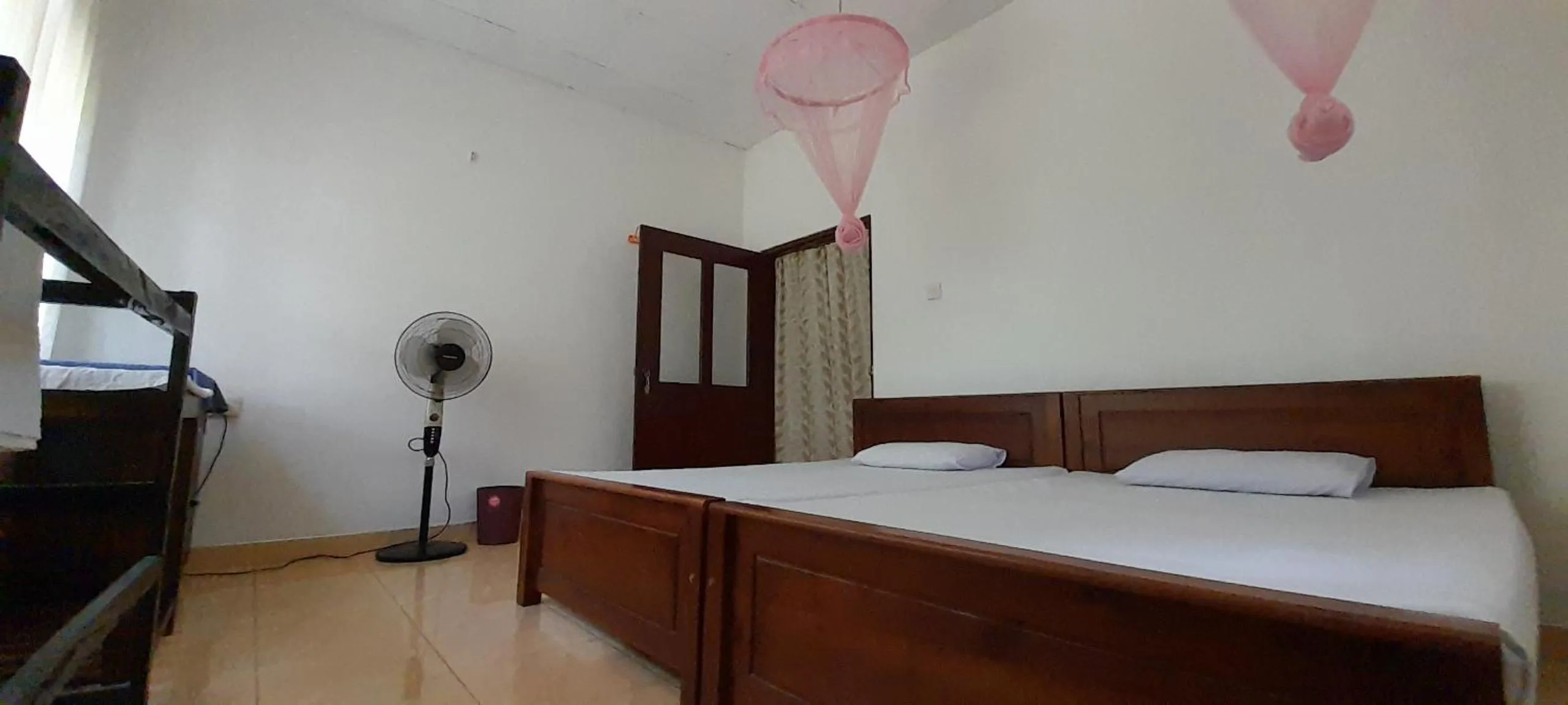 Bed in Le Meridien BnB