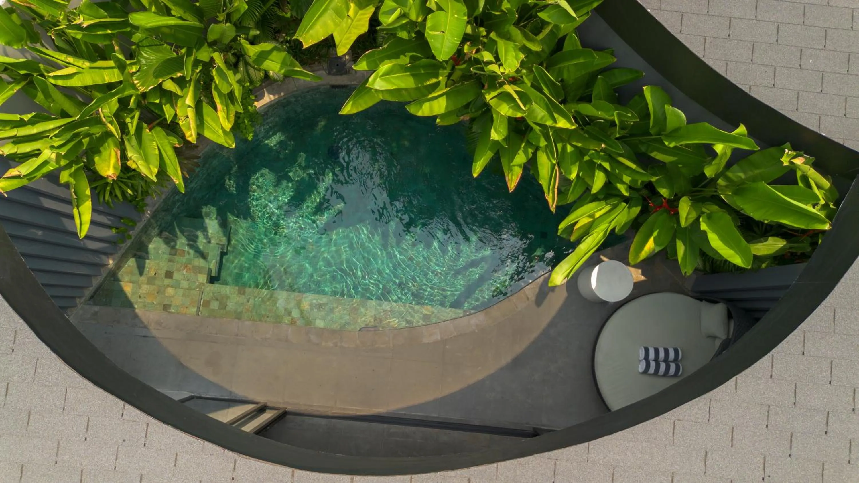 Spring in Je Ne Sais Quoi Seminyak