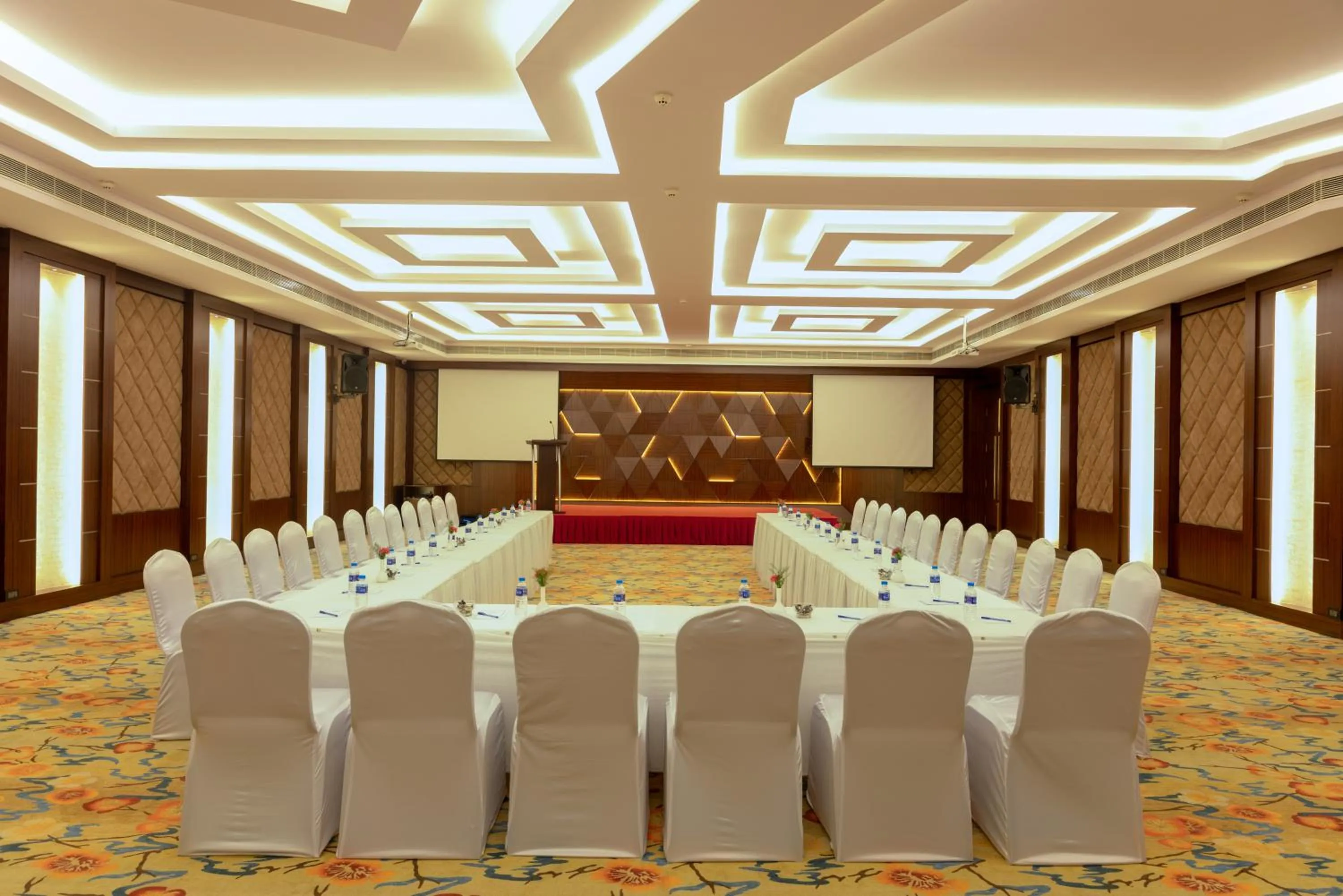 Banquet/Function facilities in Jenneys Residency