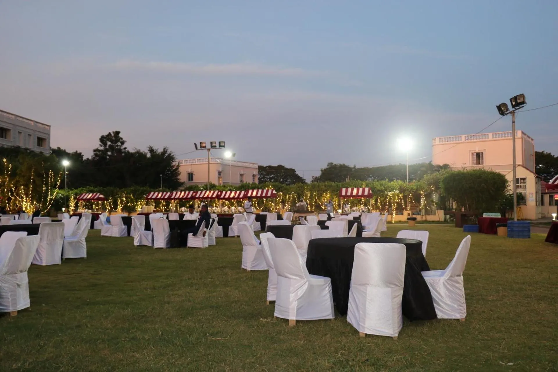 Evening entertainment in Jenneys Residency