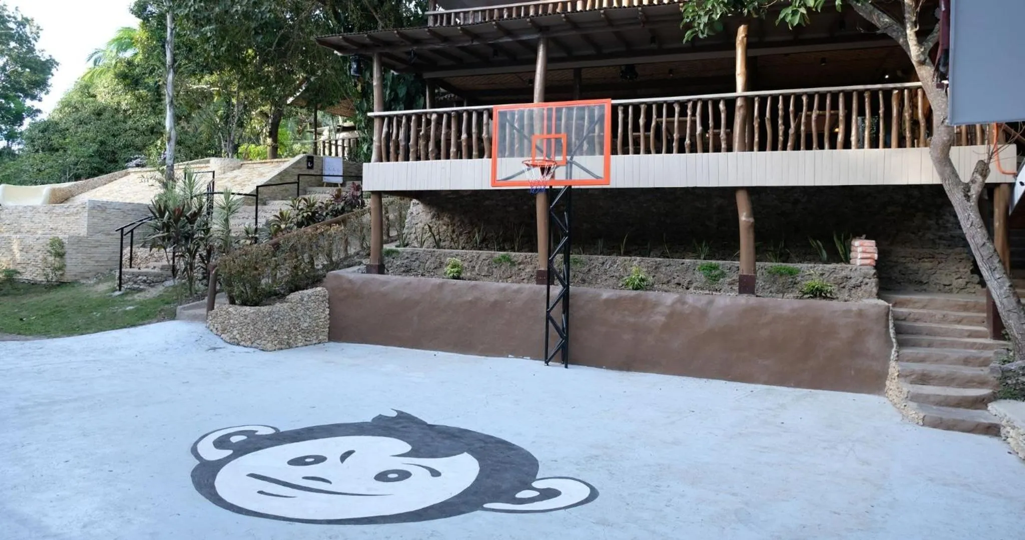 Area and facilities in Mad Monkey Siquijor