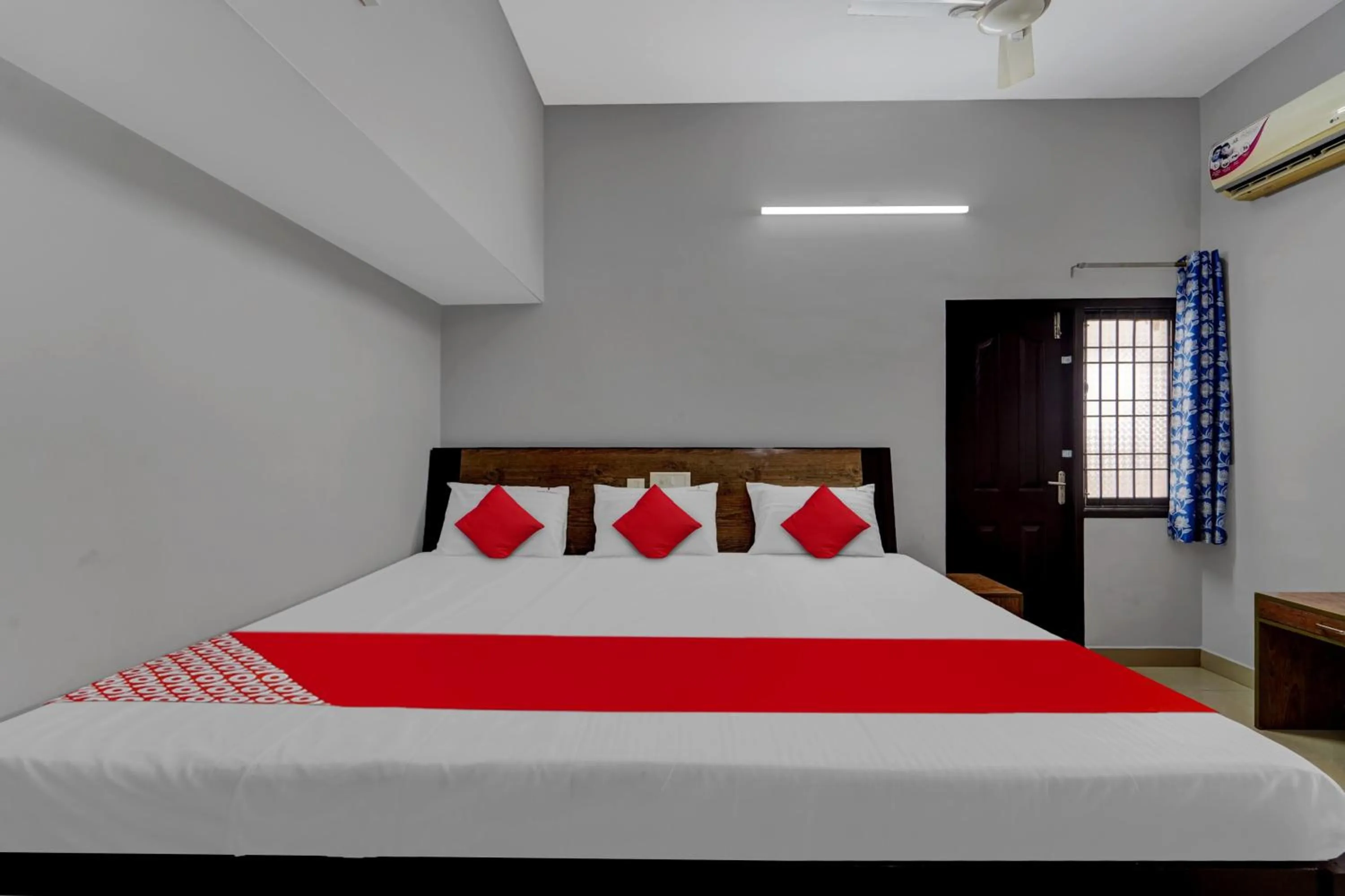 Bedroom, Bed in Hotel O Elite Residency