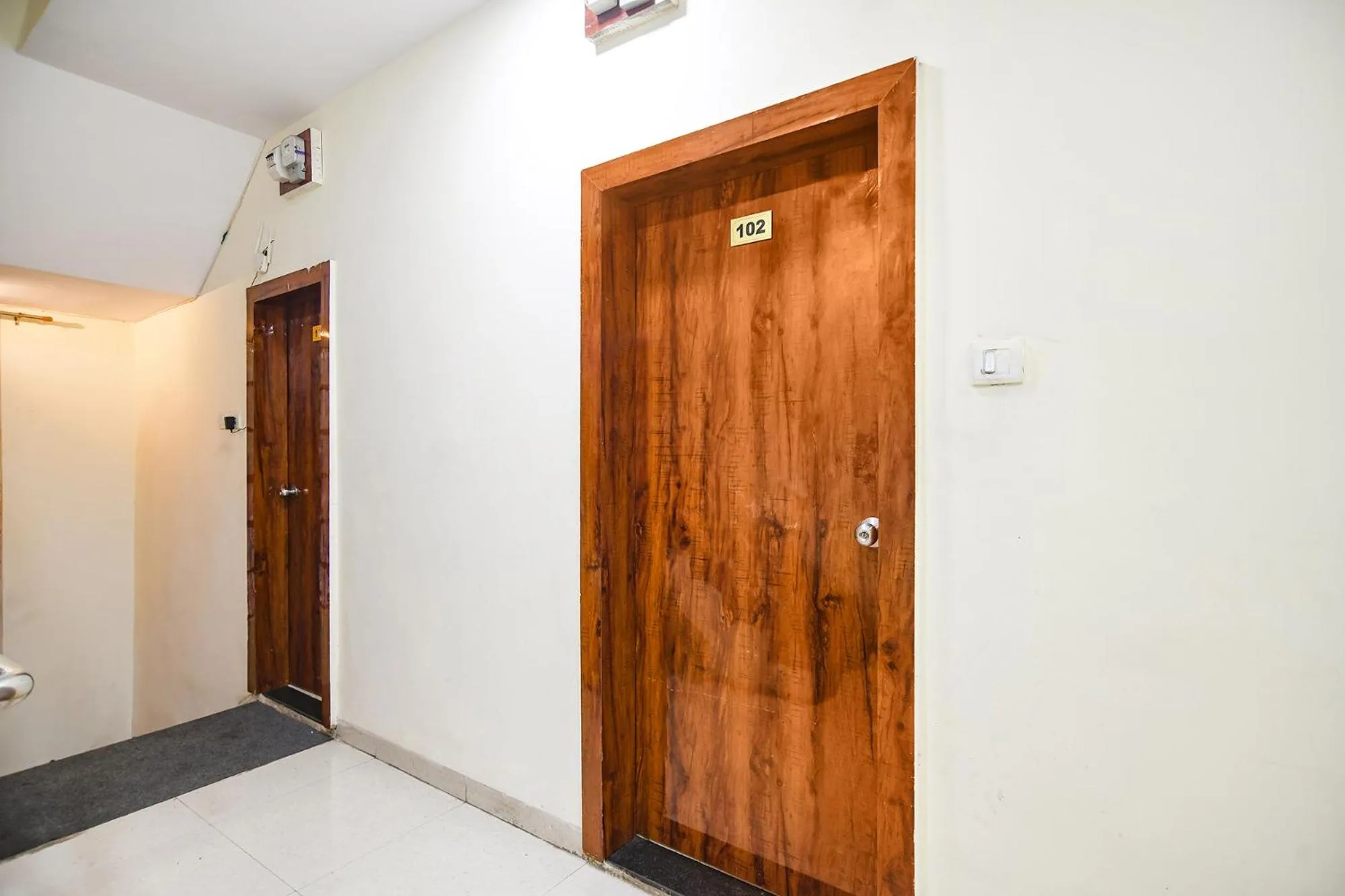 Lobby or reception in FabExpress Golden Sky